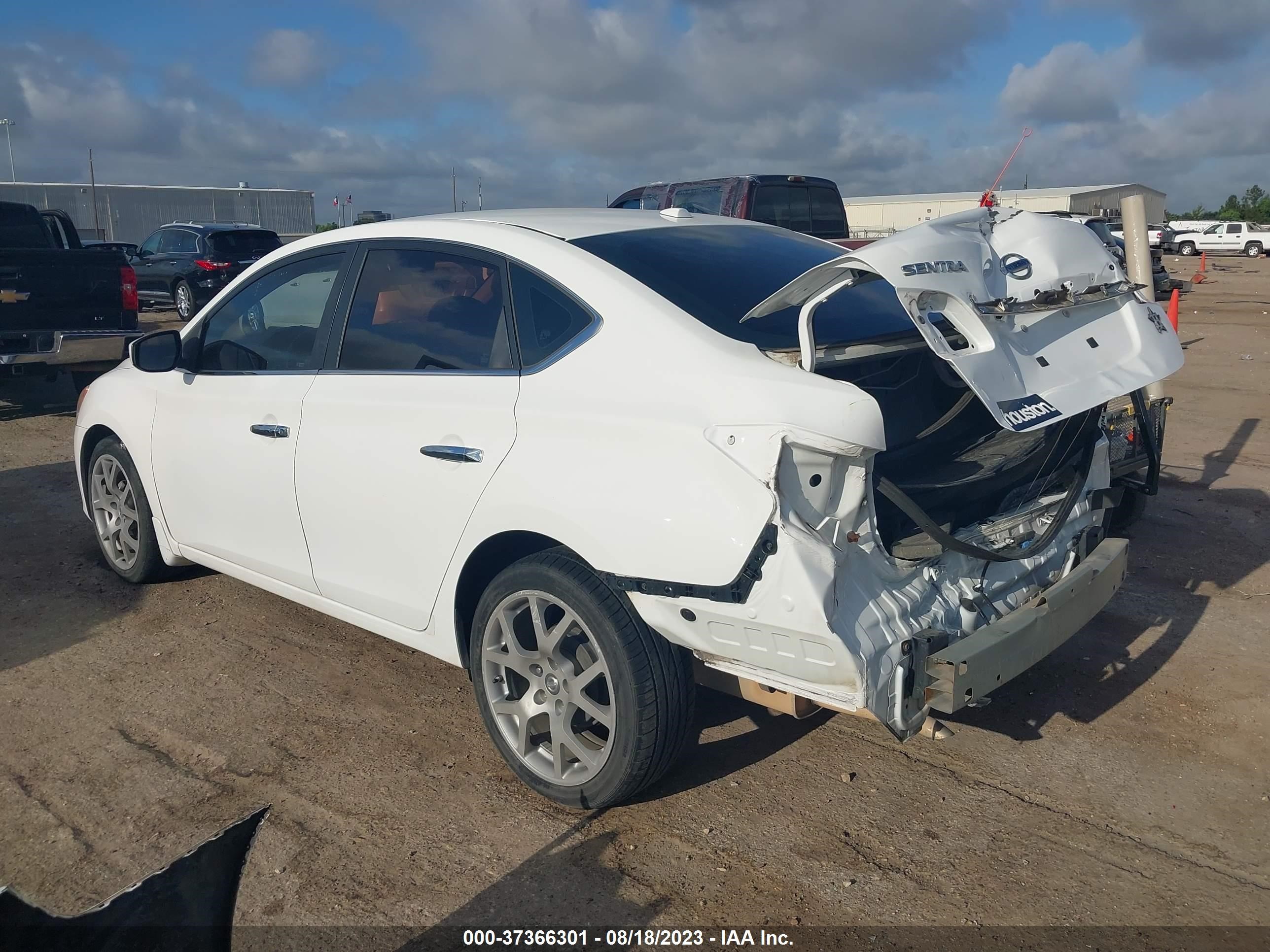 Photo 2 VIN: 3N1AB7AP6FY245891 - NISSAN SENTRA 