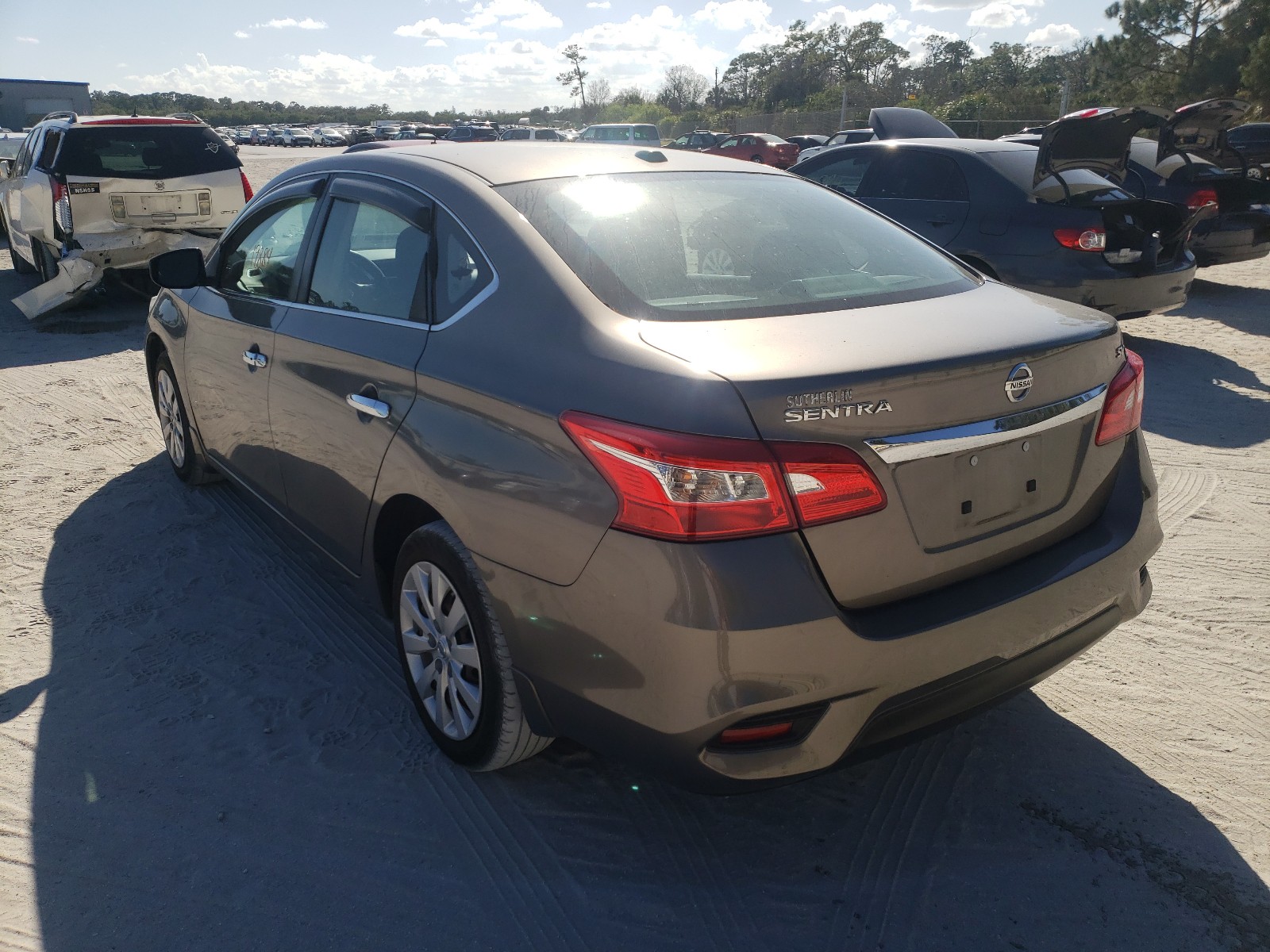 Photo 2 VIN: 3N1AB7AP6GY307324 - NISSAN SENTRA S 