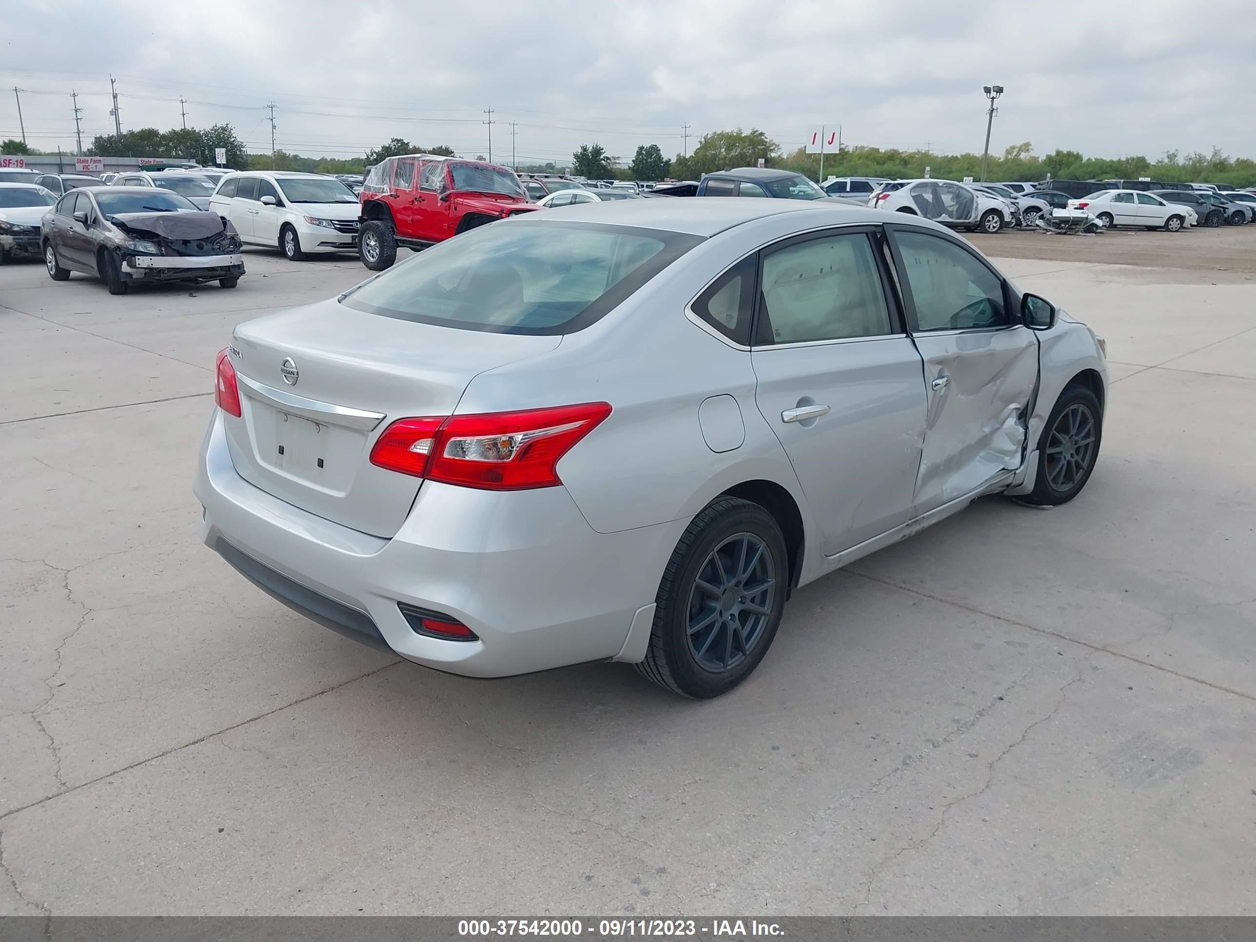 Photo 3 VIN: 3N1AB7AP6HY398144 - NISSAN SENTRA 