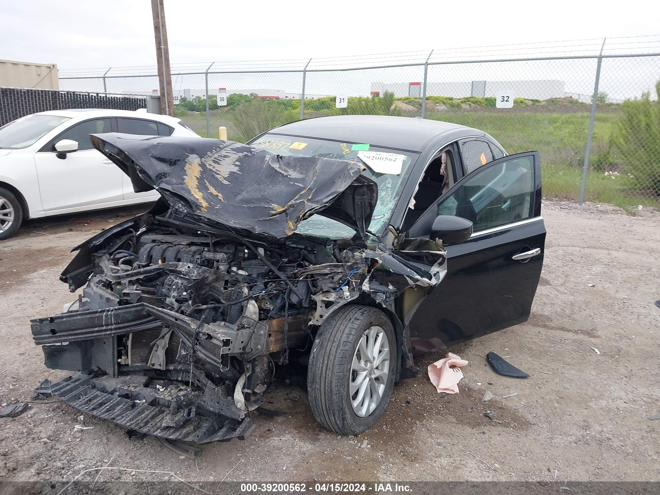 Photo 1 VIN: 3N1AB7AP6JL619700 - NISSAN SENTRA 