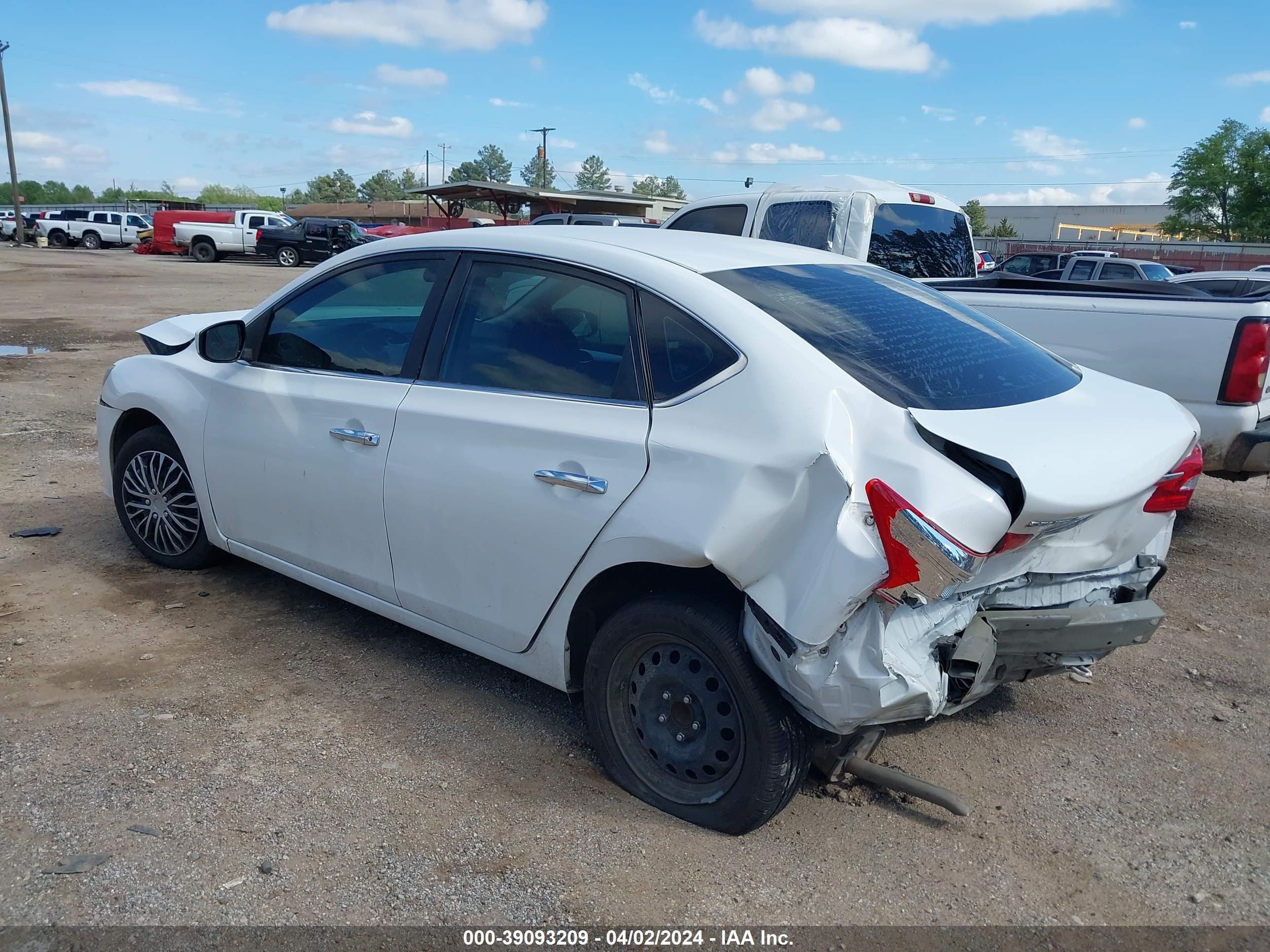 Photo 2 VIN: 3N1AB7AP6JY208333 - NISSAN SENTRA 