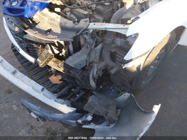 Photo 5 VIN: 3N1AB7AP6JY246161 - NISSAN SENTRA 