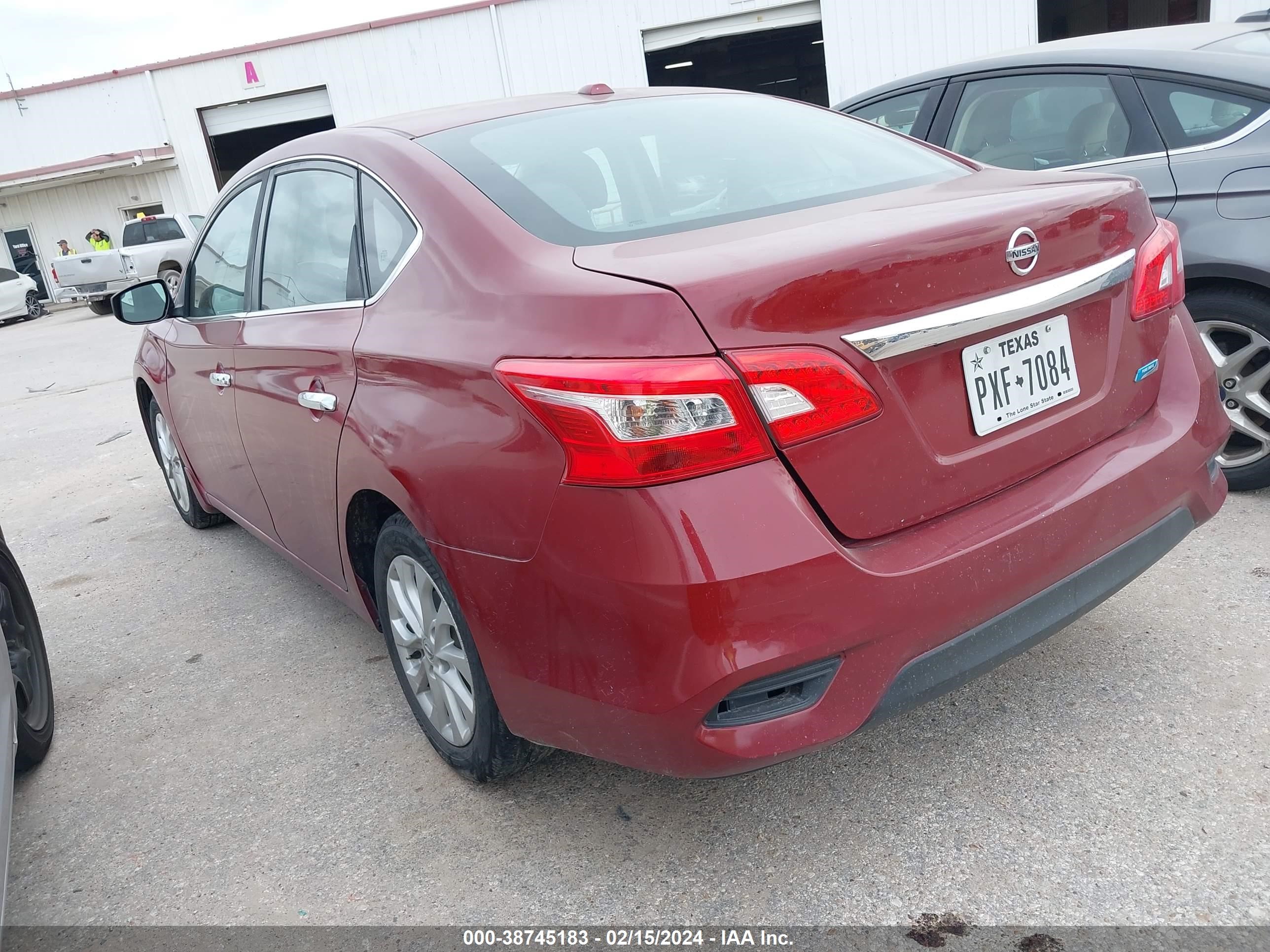 Photo 2 VIN: 3N1AB7AP6JY289429 - NISSAN SENTRA 