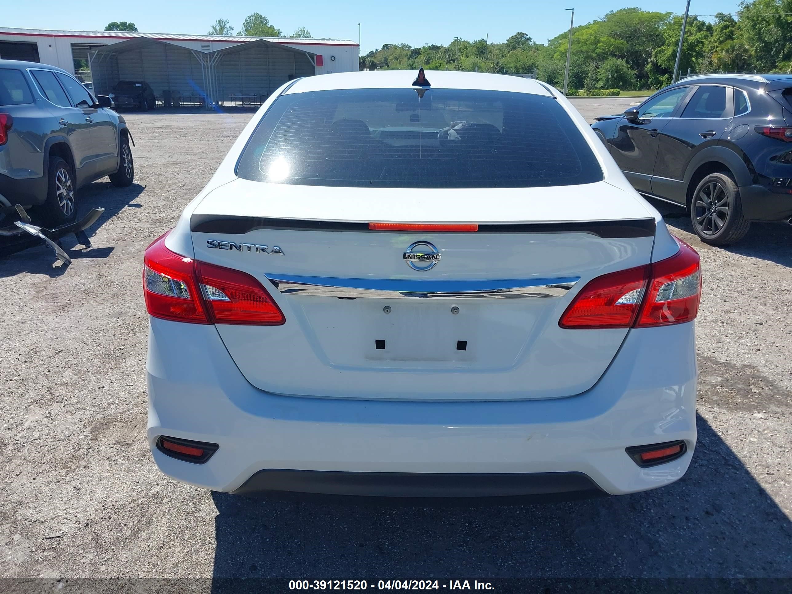 Photo 16 VIN: 3N1AB7AP6JY317990 - NISSAN SENTRA 