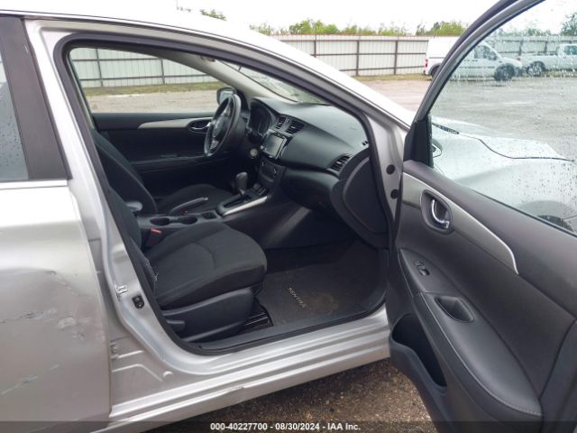 Photo 4 VIN: 3N1AB7AP6KY225862 - NISSAN SENTRA 