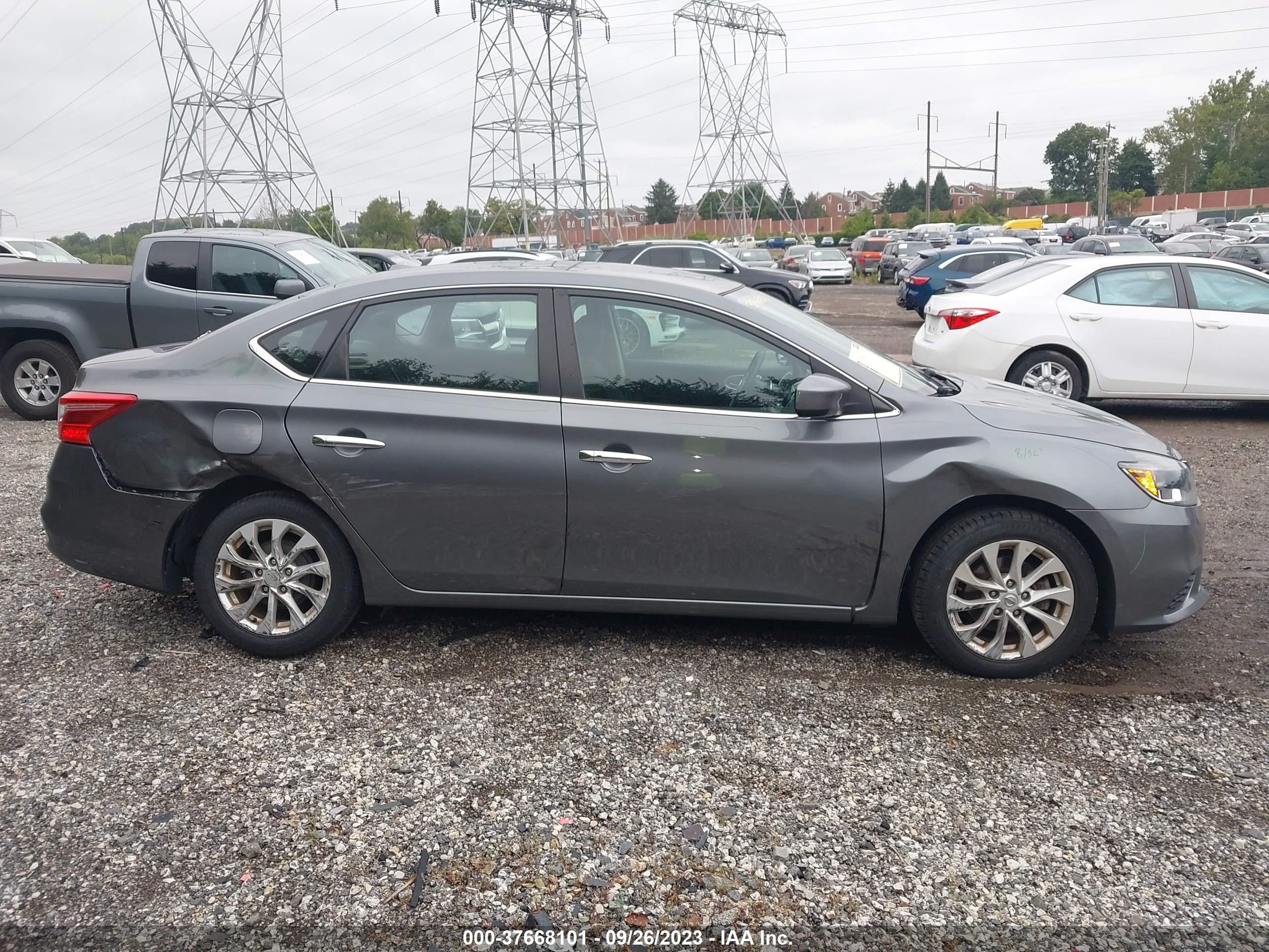 Photo 12 VIN: 3N1AB7AP6KY317053 - NISSAN SENTRA 