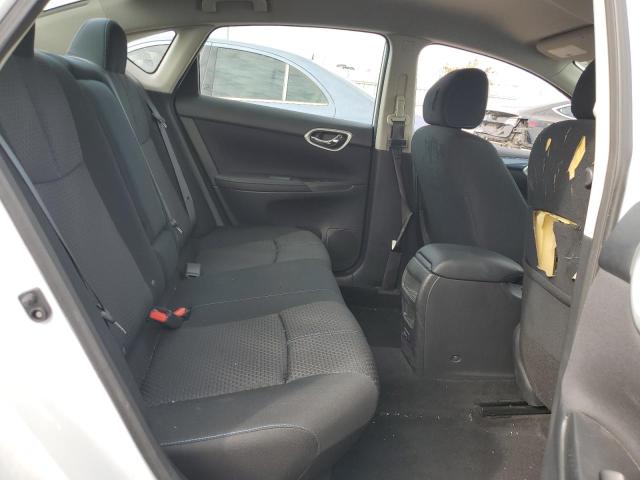 Photo 9 VIN: 3N1AB7AP6KY319336 - NISSAN SENTRA 