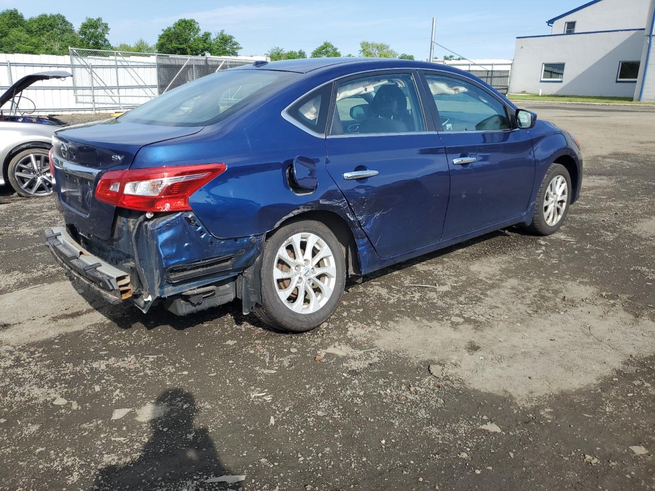 Photo 2 VIN: 3N1AB7AP6KY390178 - NISSAN SENTRA 