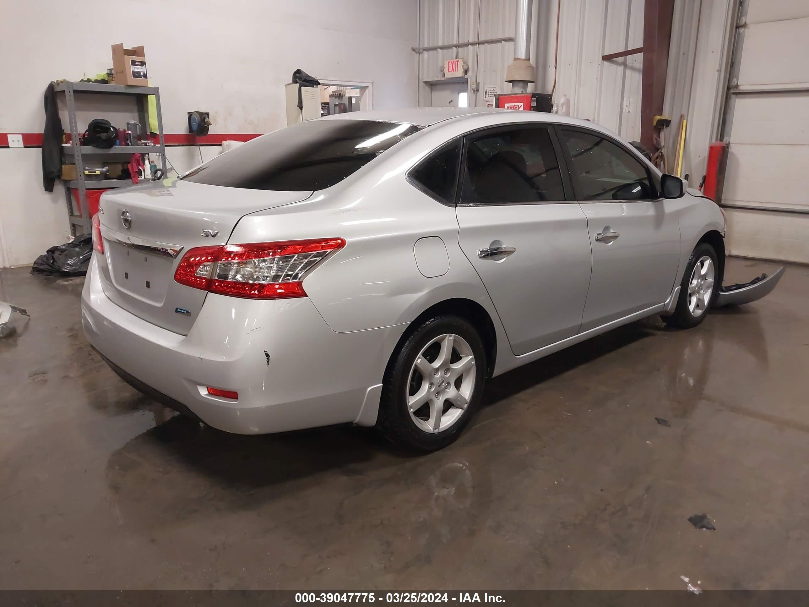 Photo 3 VIN: 3N1AB7AP7EY215958 - NISSAN SENTRA 