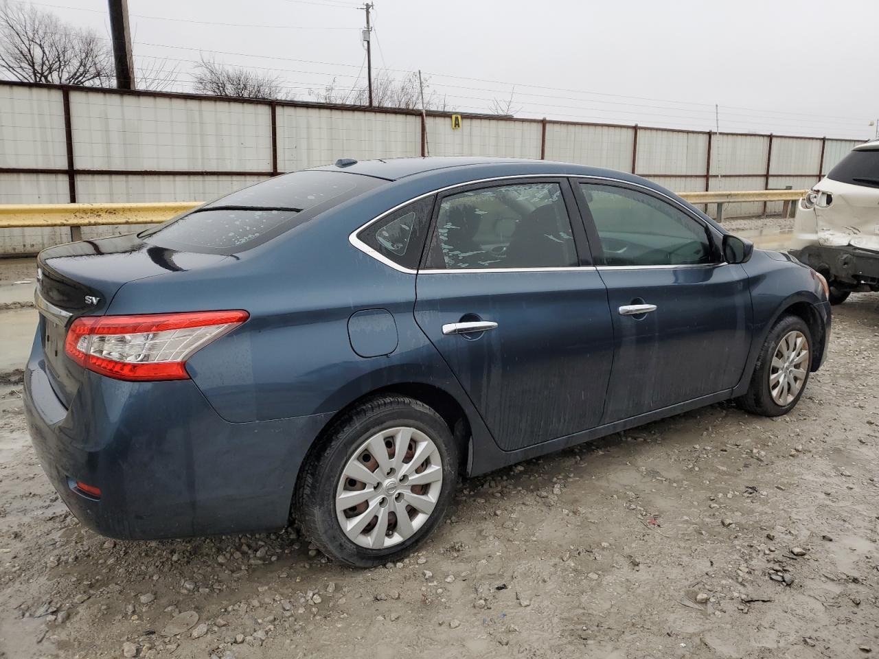 Photo 2 VIN: 3N1AB7AP7FL659825 - NISSAN SENTRA 