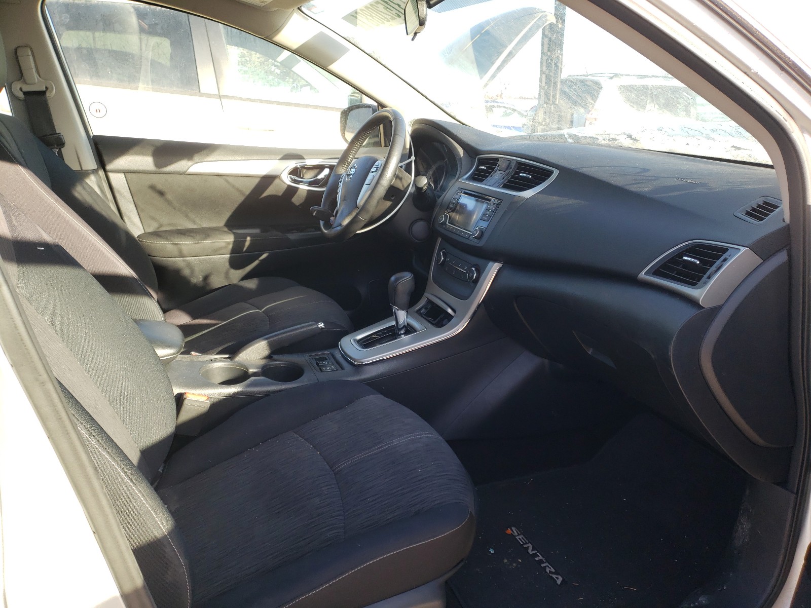 Photo 4 VIN: 3N1AB7AP7FL673059 - NISSAN SENTRA S 