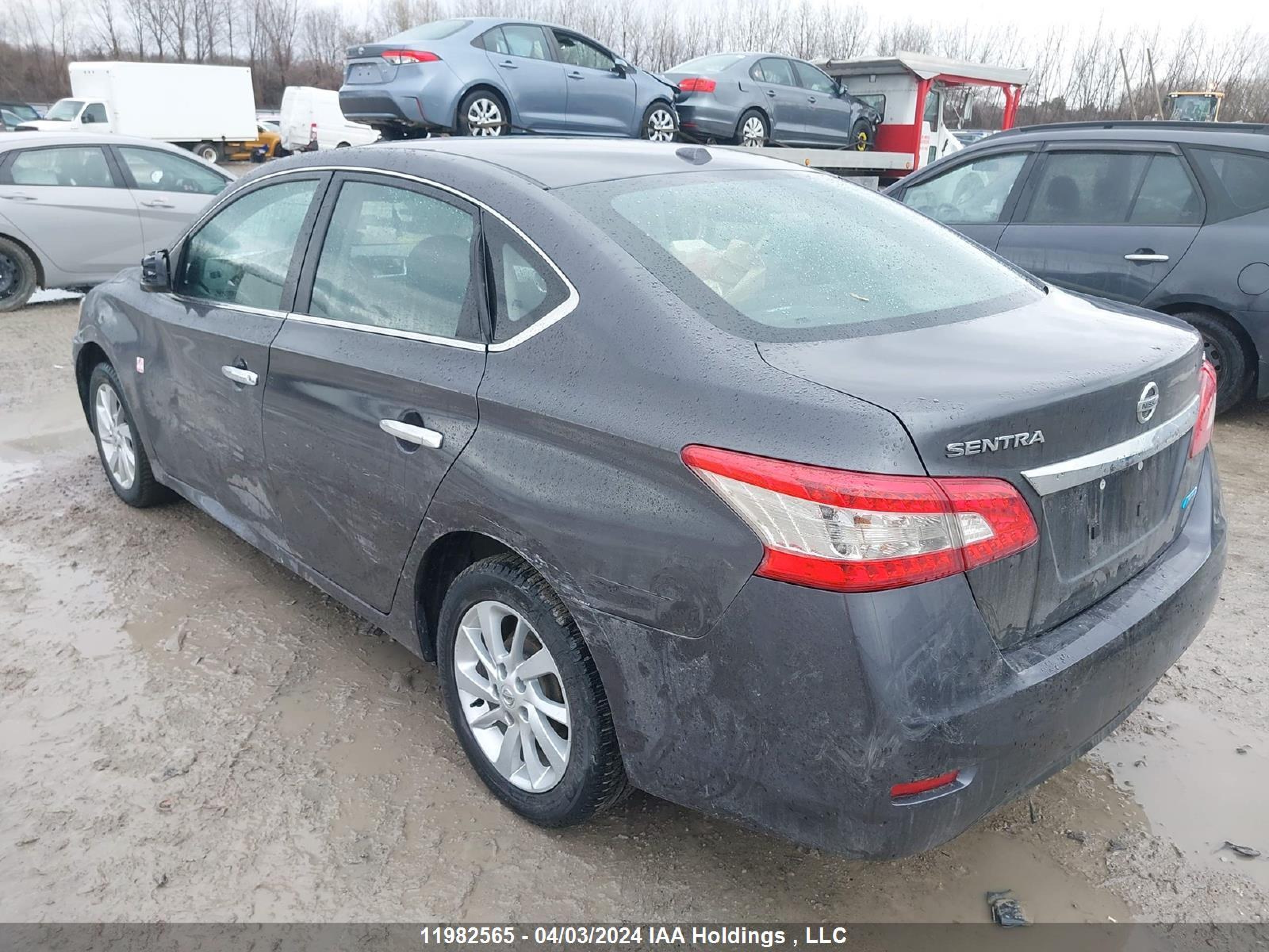 Photo 2 VIN: 3N1AB7AP7FL677449 - NISSAN SENTRA 