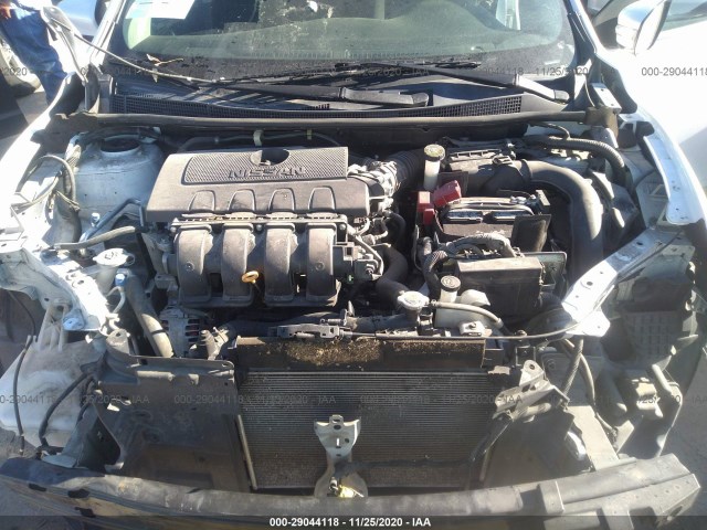 Photo 9 VIN: 3N1AB7AP7GY215509 - NISSAN SENTRA 