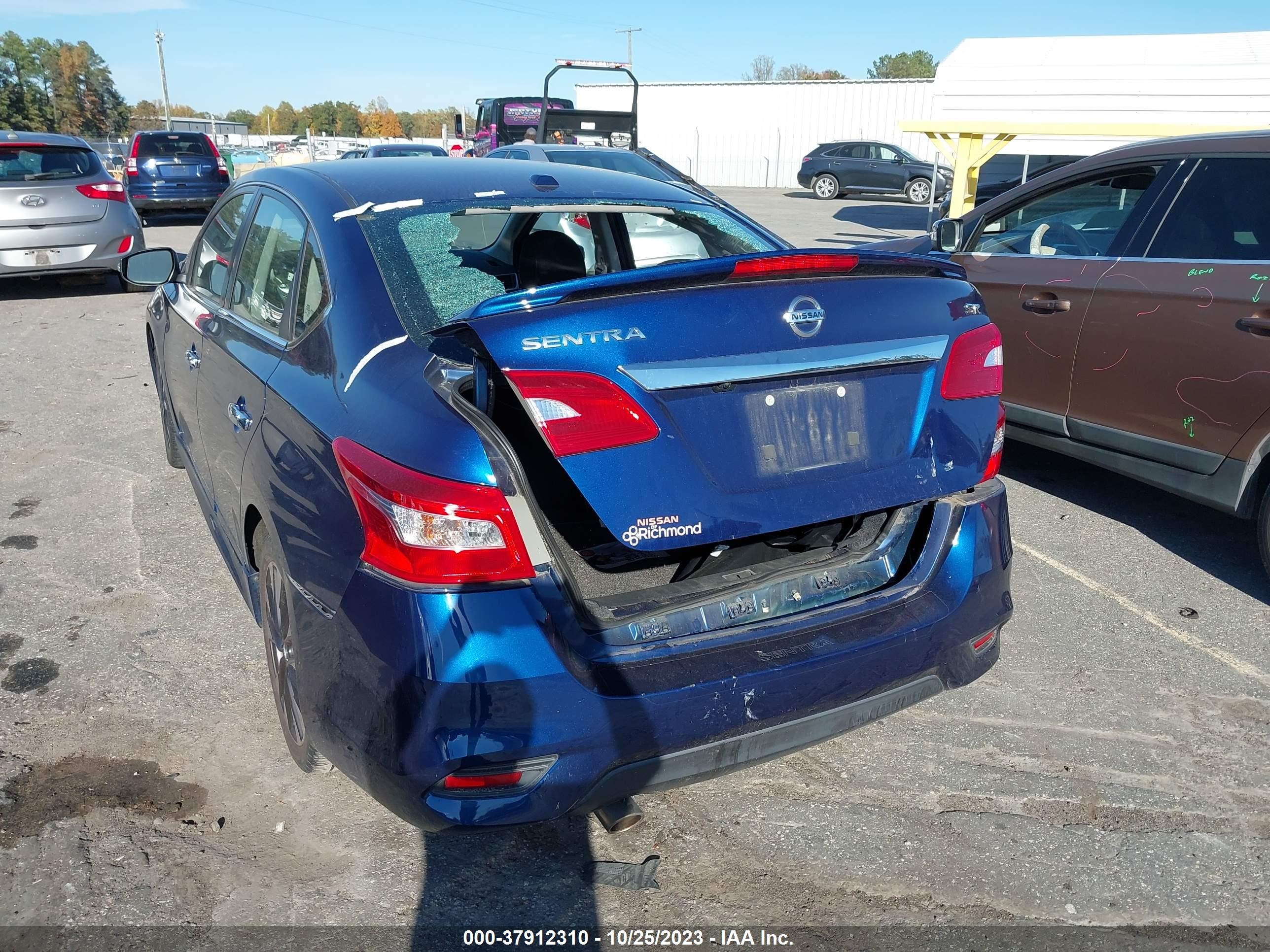 Photo 5 VIN: 3N1AB7AP7GY266220 - NISSAN SENTRA 