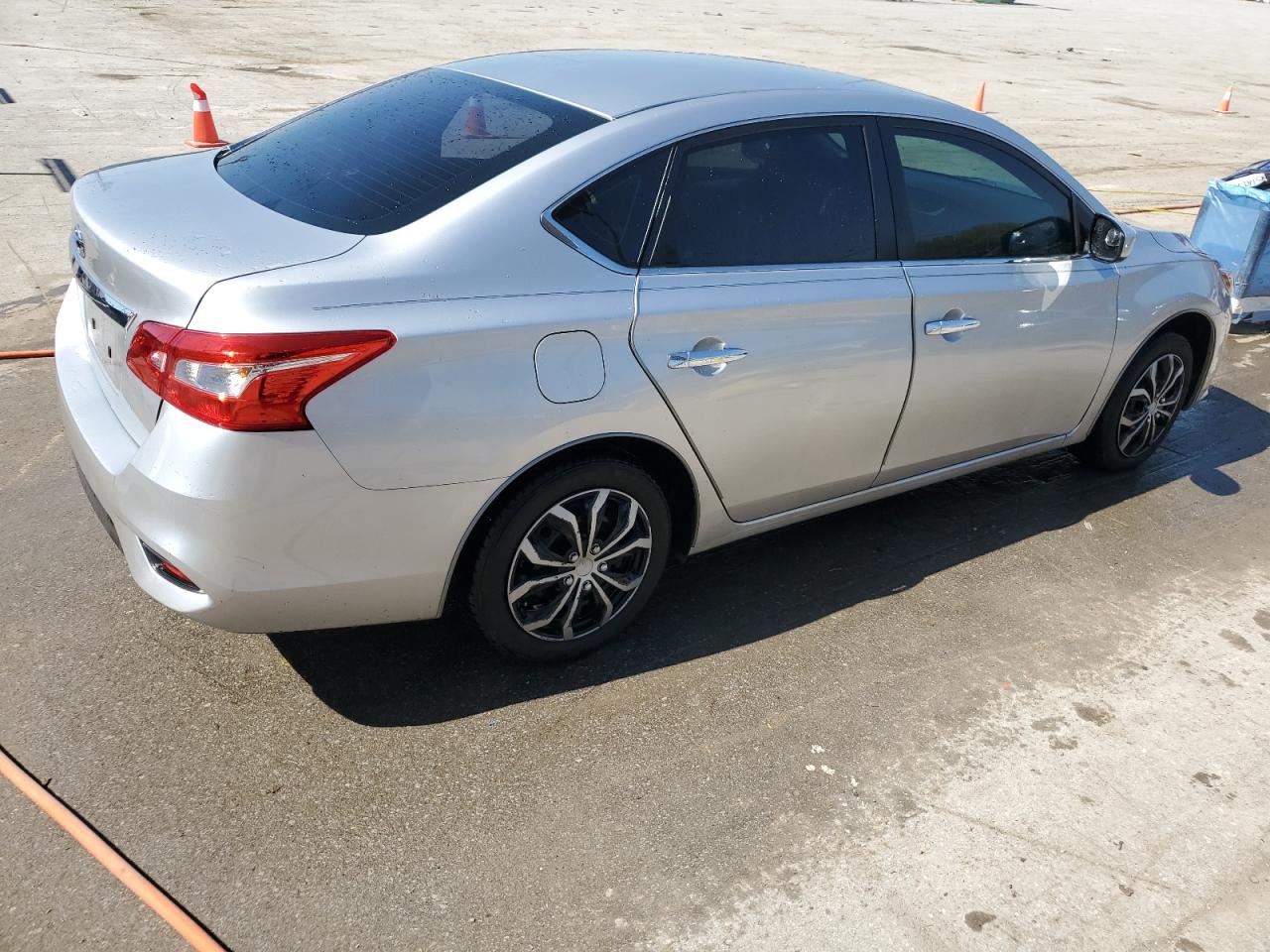 Photo 2 VIN: 3N1AB7AP7GY270977 - NISSAN SENTRA 