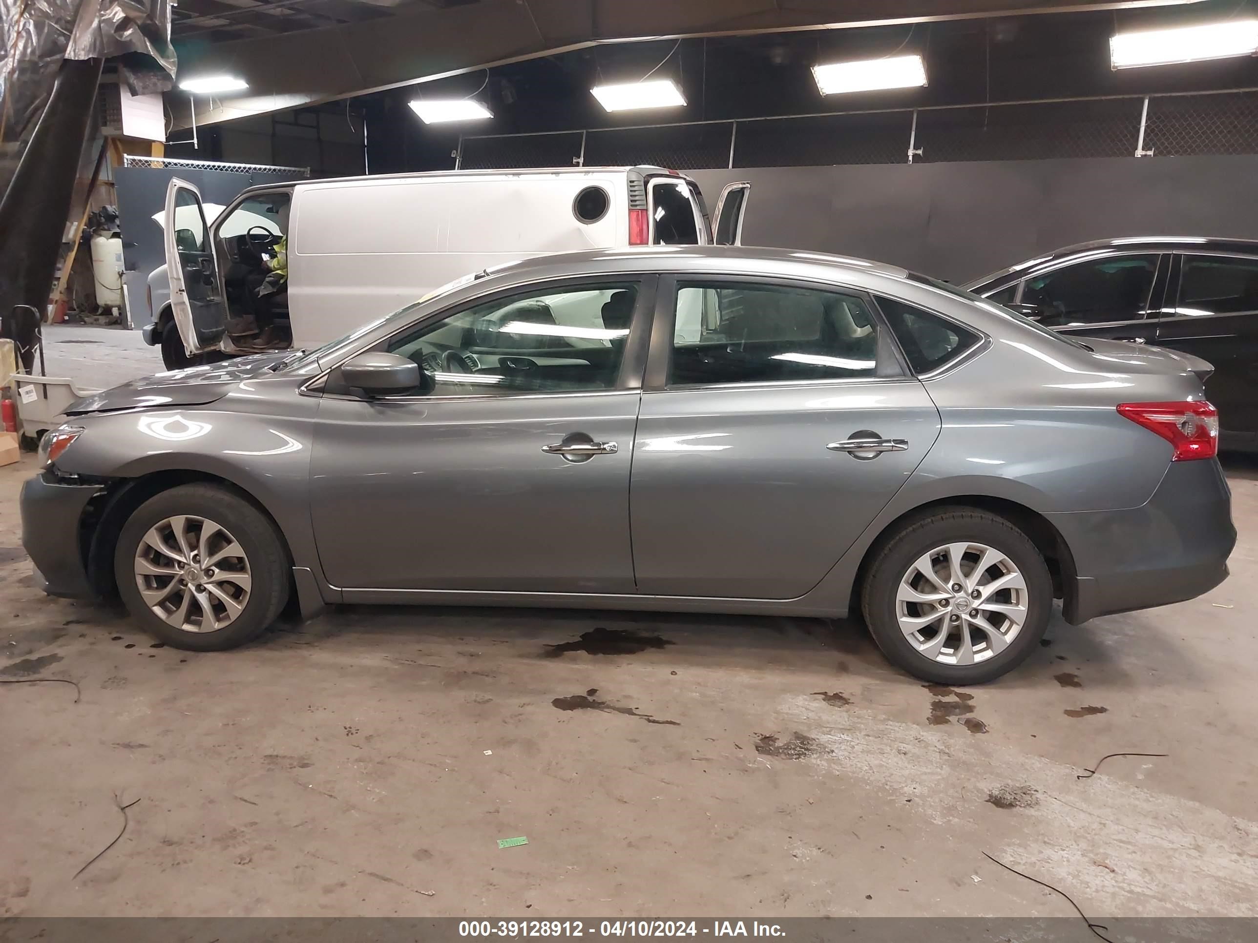 Photo 13 VIN: 3N1AB7AP7HY352354 - NISSAN SENTRA 