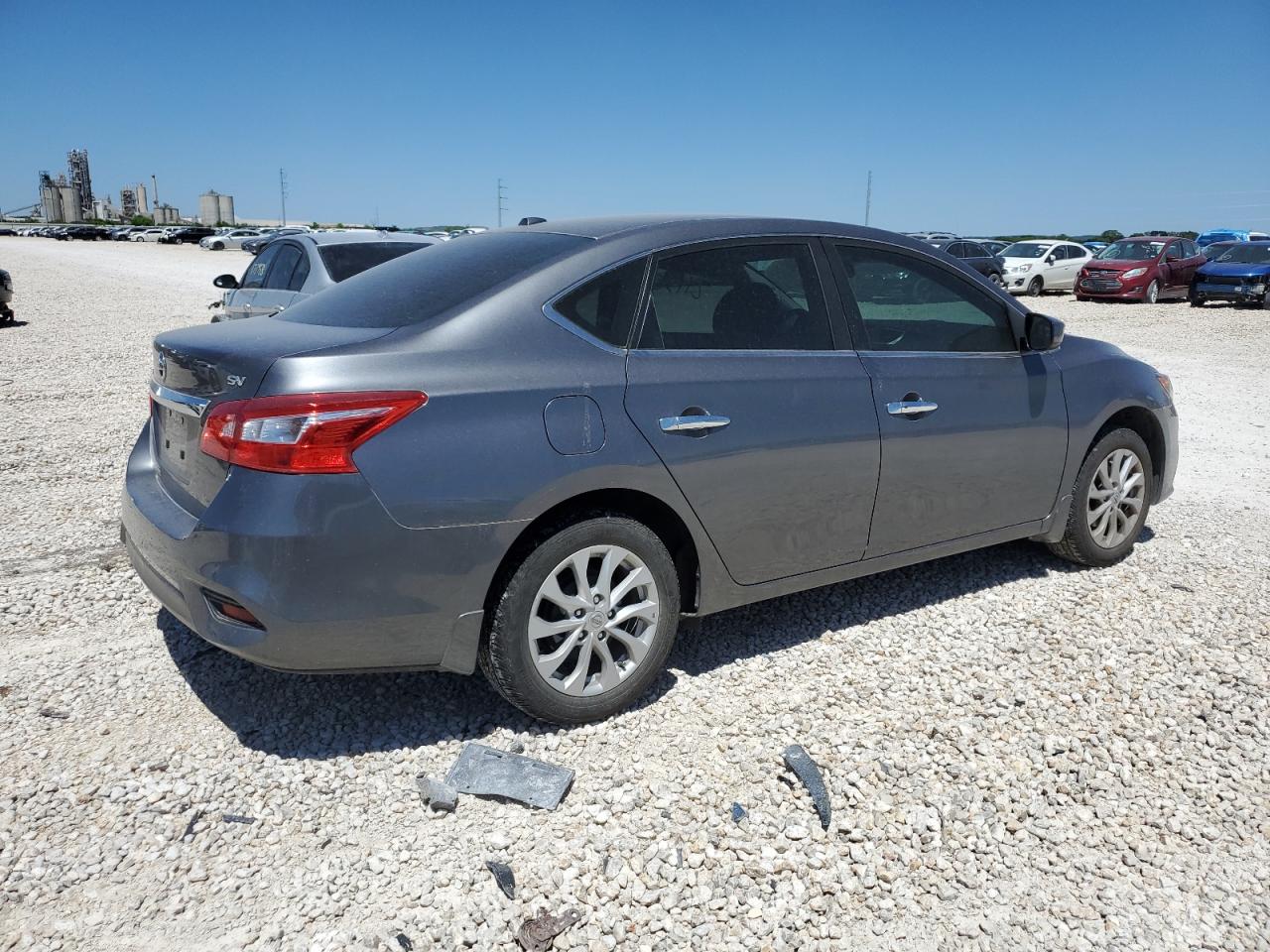 Photo 2 VIN: 3N1AB7AP7JY215212 - NISSAN SENTRA 