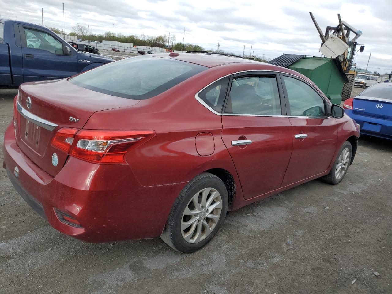 Photo 2 VIN: 3N1AB7AP7JY326228 - NISSAN SENTRA 