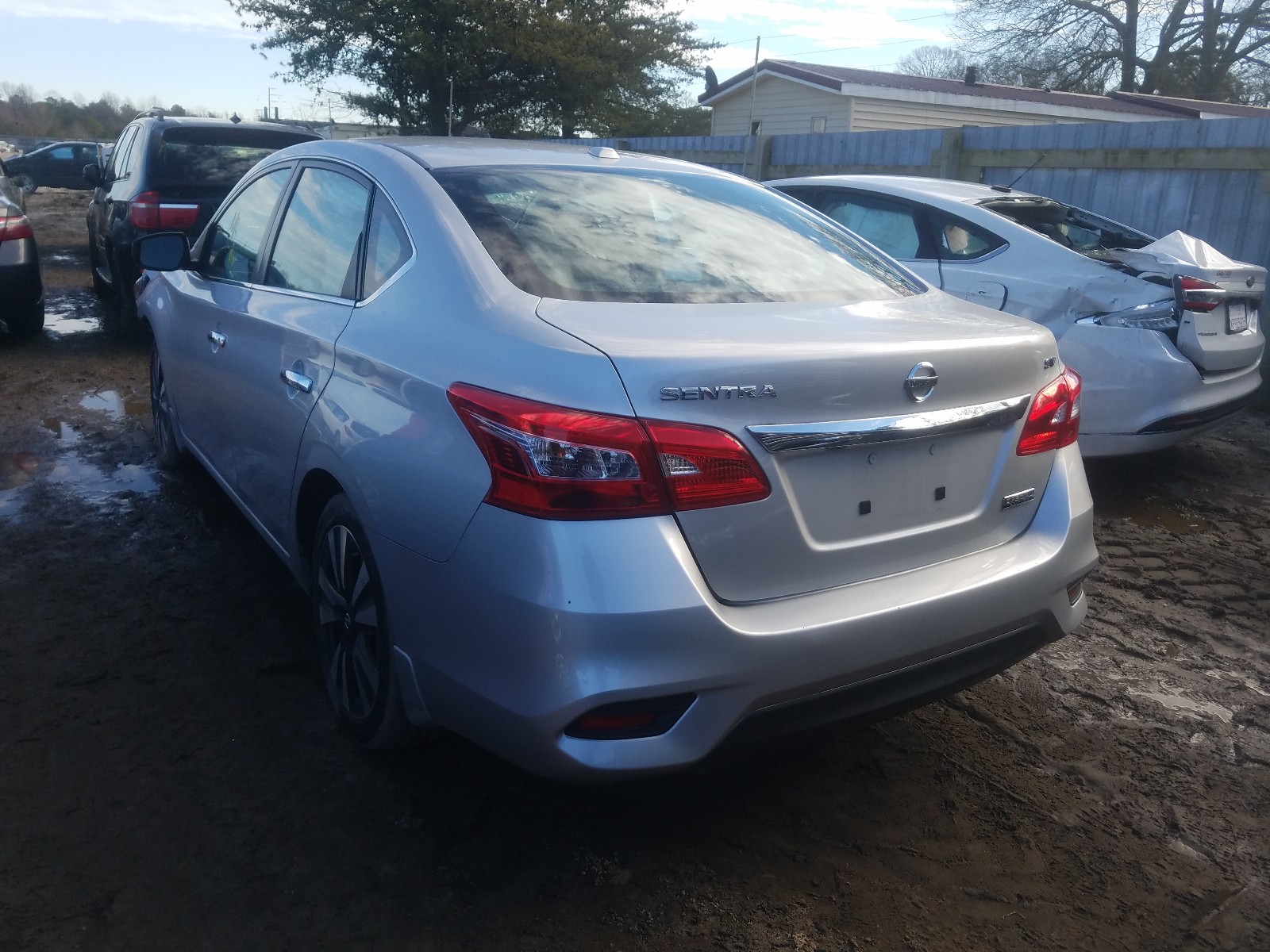 Photo 2 VIN: 3N1AB7AP7KY202946 - NISSAN SENTRA S 