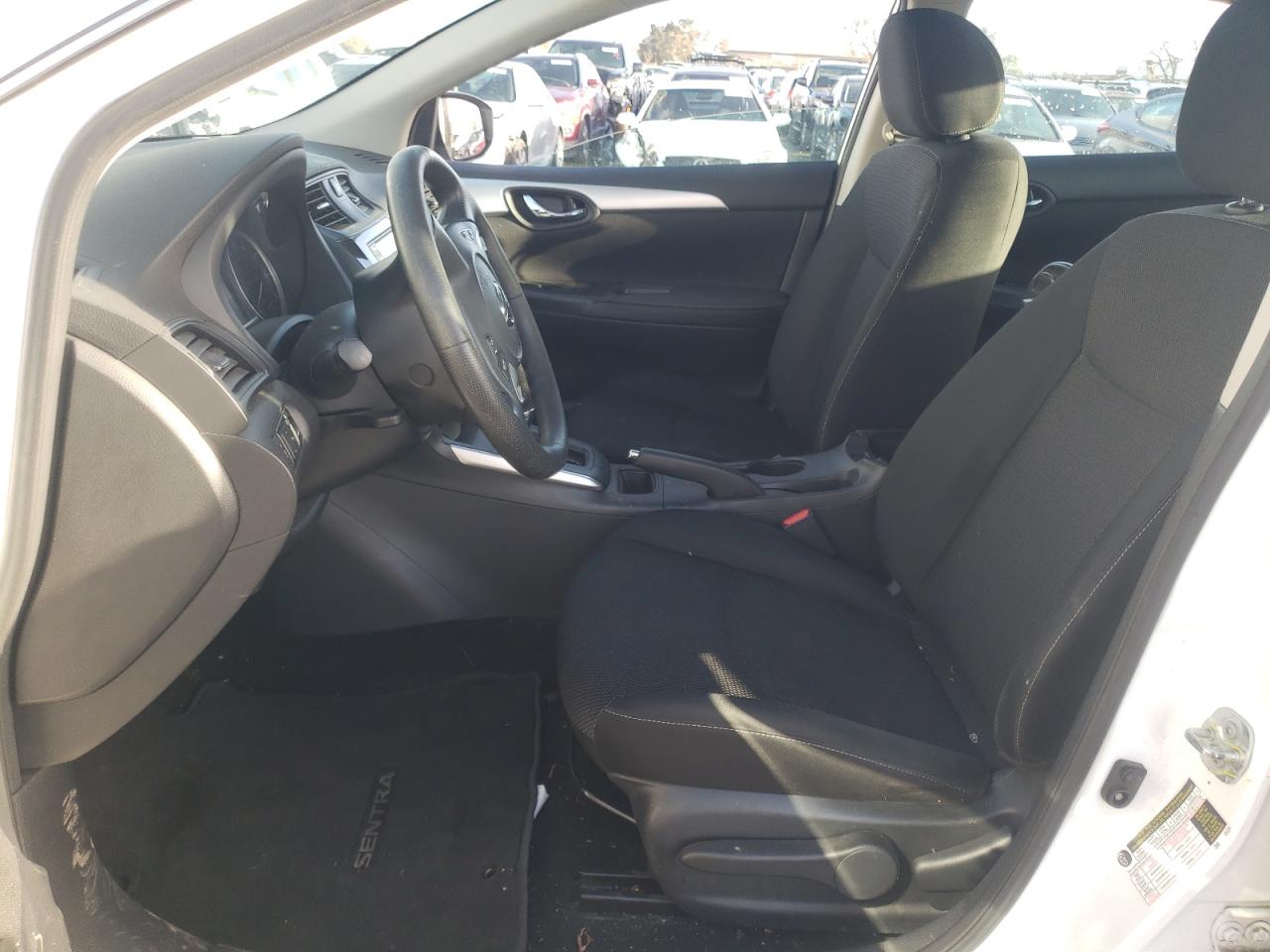 Photo 6 VIN: 3N1AB7AP7KY209797 - NISSAN SENTRA 