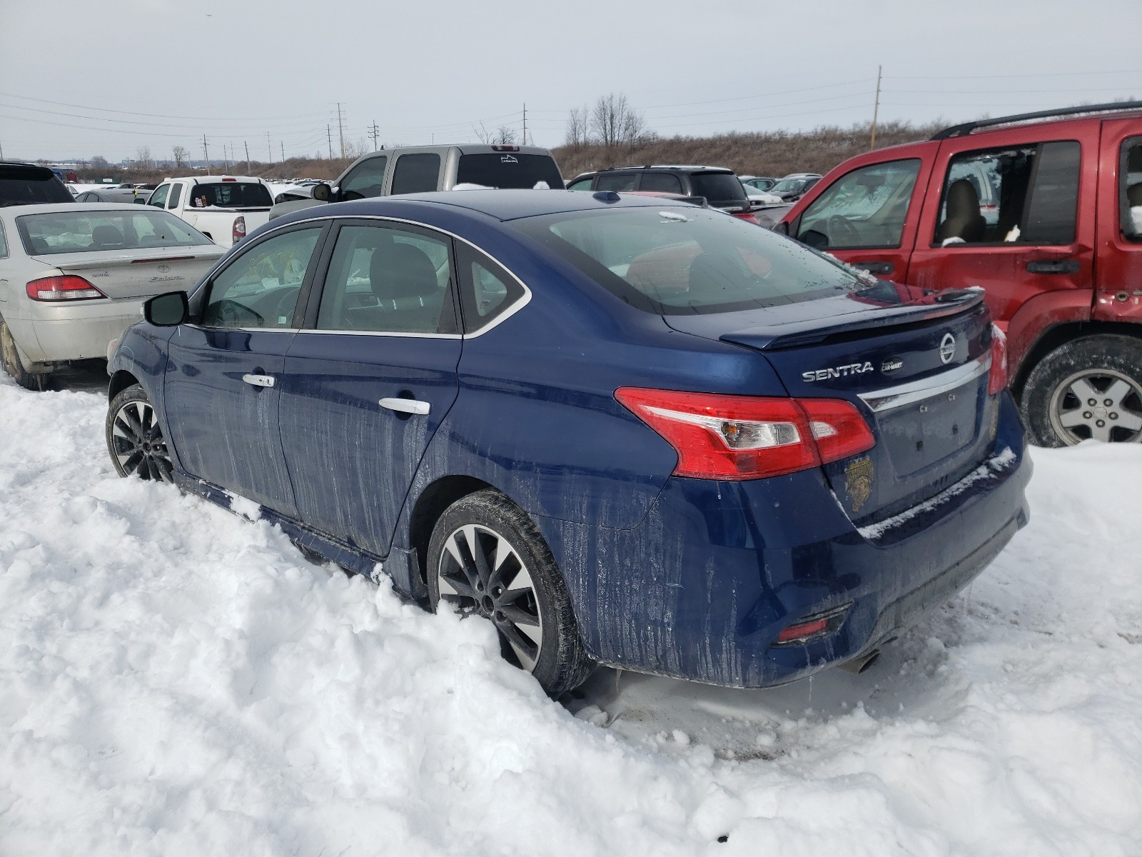 Photo 2 VIN: 3N1AB7AP7KY215325 - NISSAN SENTRA S 