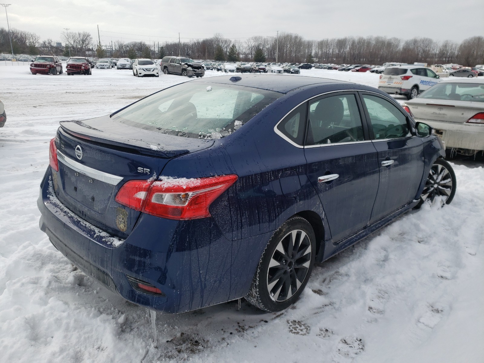 Photo 3 VIN: 3N1AB7AP7KY215325 - NISSAN SENTRA S 