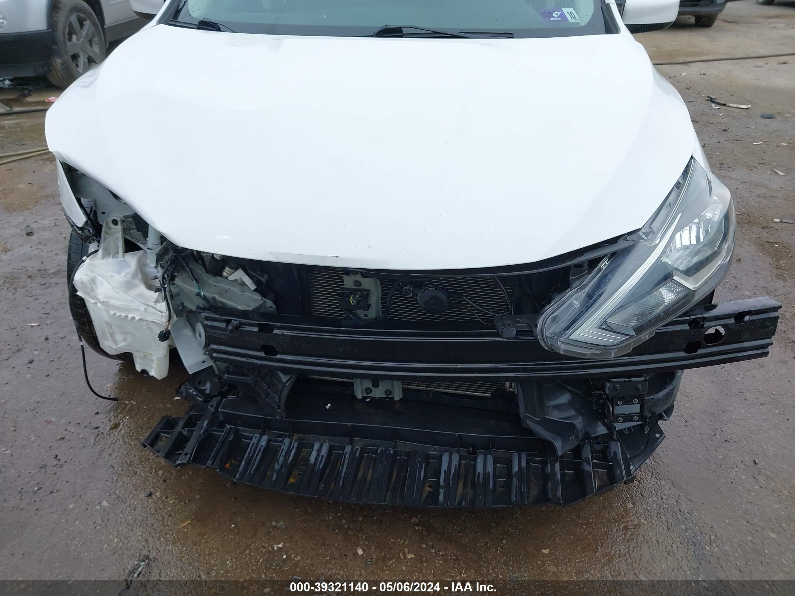 Photo 5 VIN: 3N1AB7AP7KY311231 - NISSAN SENTRA 