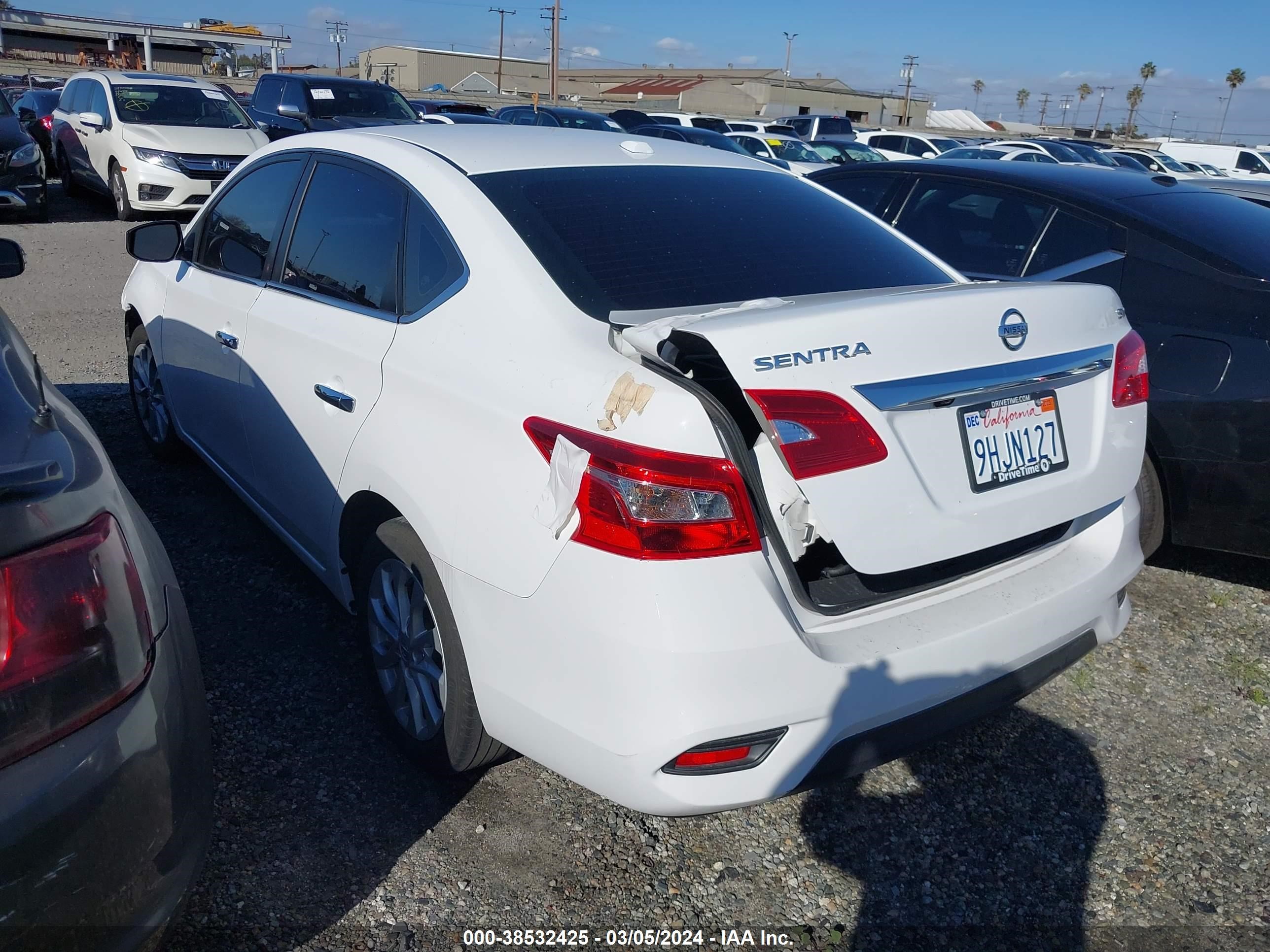 Photo 2 VIN: 3N1AB7AP7KY353544 - NISSAN SENTRA 