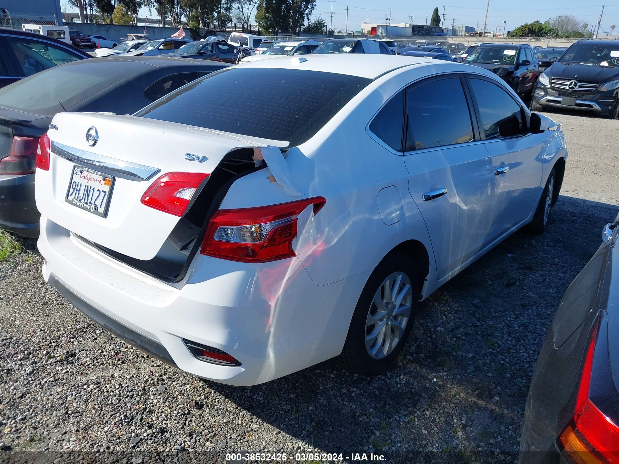 Photo 3 VIN: 3N1AB7AP7KY353544 - NISSAN SENTRA 