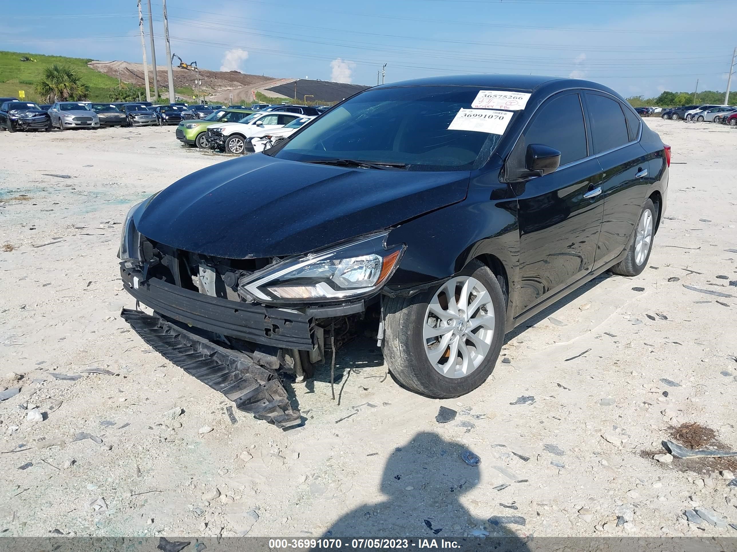 Photo 5 VIN: 3N1AB7AP7KY371185 - NISSAN SENTRA 