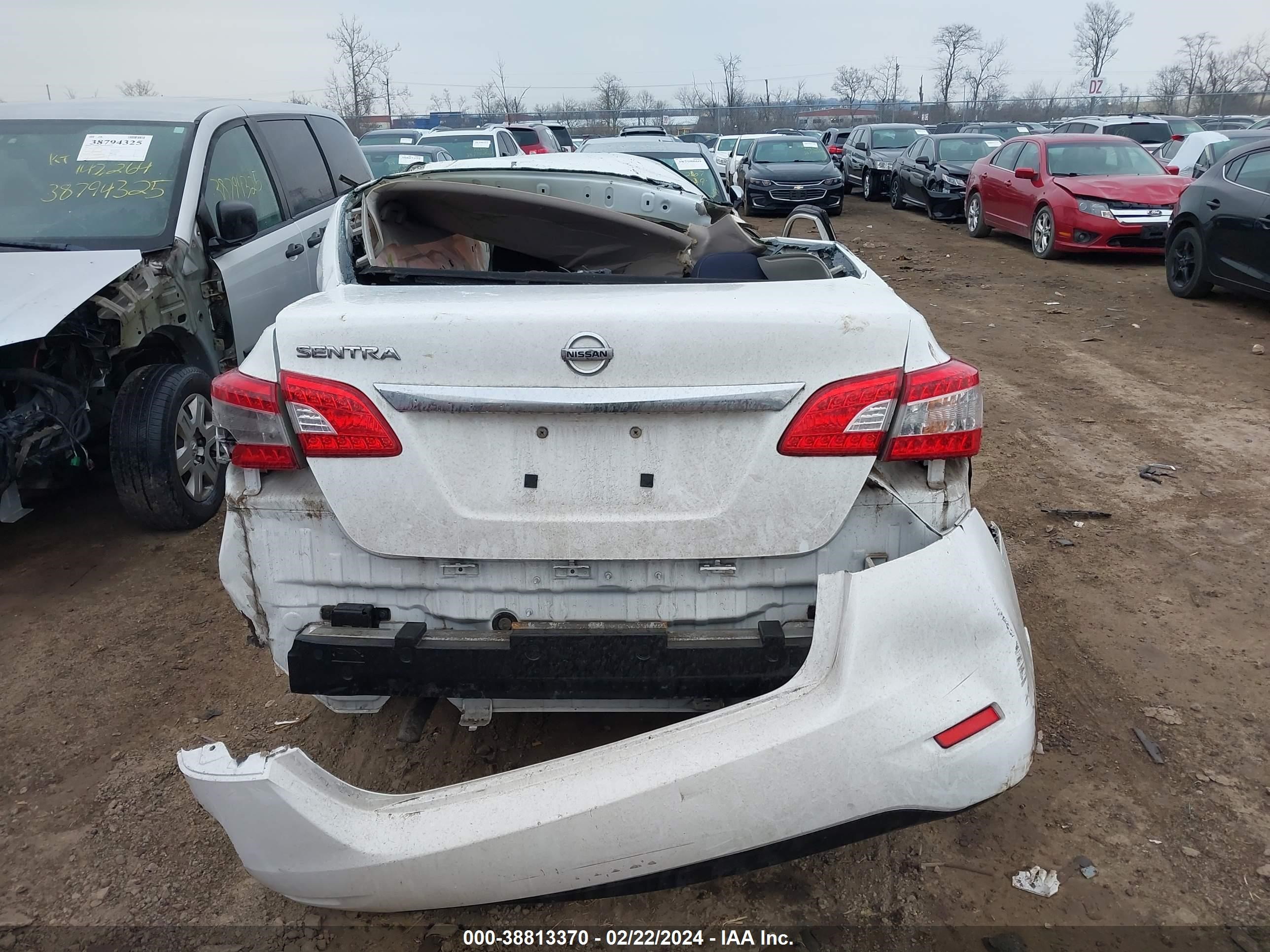 Photo 15 VIN: 3N1AB7AP8FY263972 - NISSAN SENTRA 