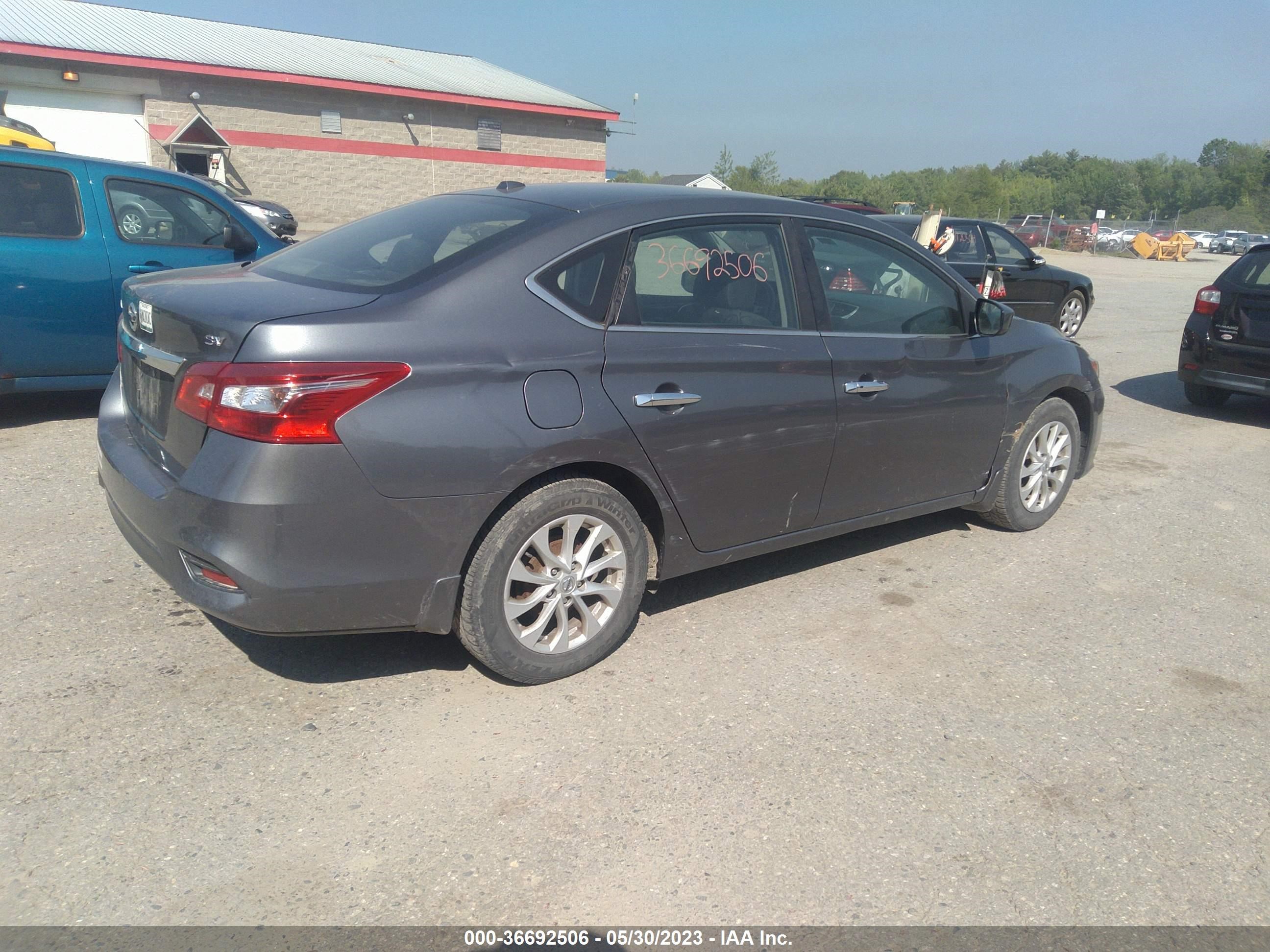 Photo 3 VIN: 3N1AB7AP8JL630374 - NISSAN SENTRA 