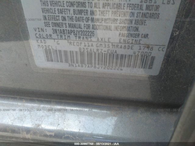 Photo 8 VIN: 3N1AB7AP8JY202226 - NISSAN SENTRA 