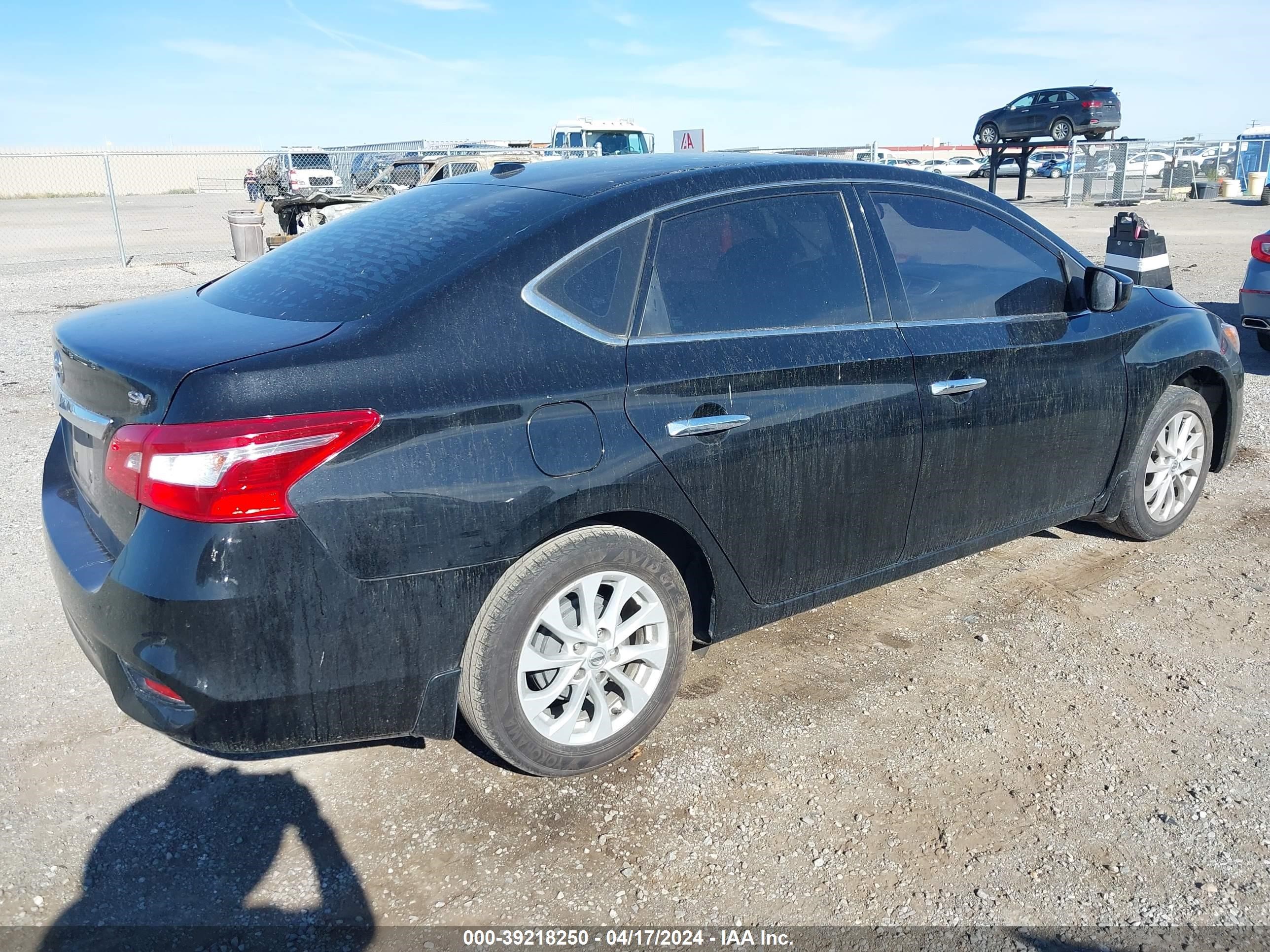 Photo 3 VIN: 3N1AB7AP8JY225439 - NISSAN SENTRA 