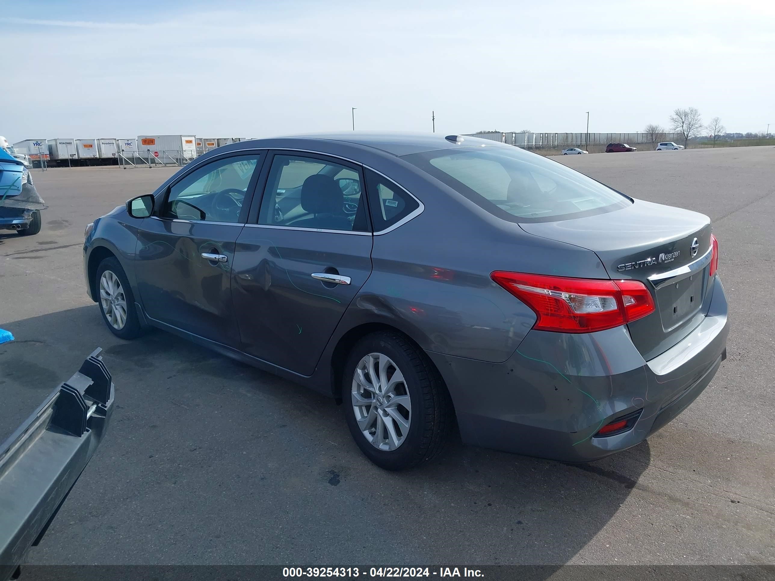 Photo 2 VIN: 3N1AB7AP8JY246338 - NISSAN SENTRA 