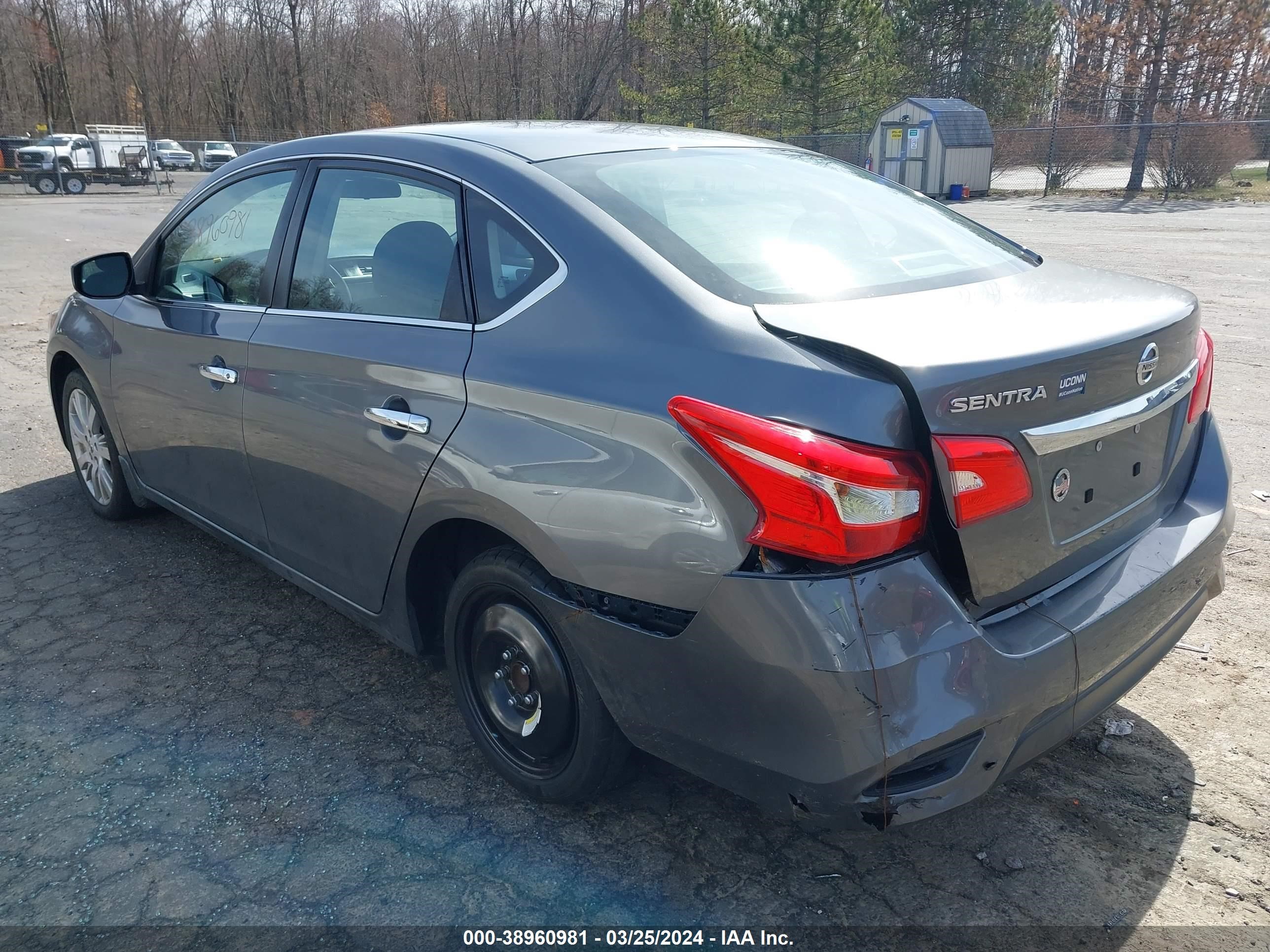 Photo 2 VIN: 3N1AB7AP8JY306618 - NISSAN SENTRA 