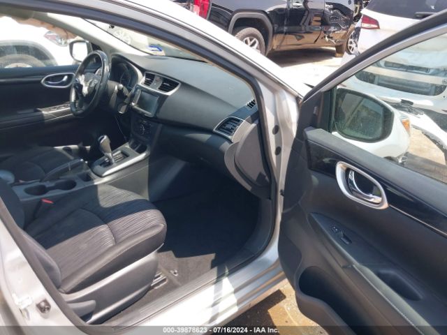 Photo 4 VIN: 3N1AB7AP8KY216287 - NISSAN SENTRA 