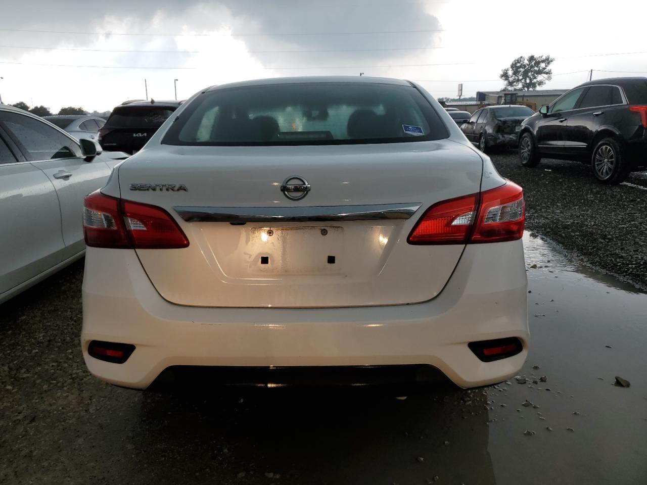 Photo 5 VIN: 3N1AB7AP8KY249029 - NISSAN SENTRA 