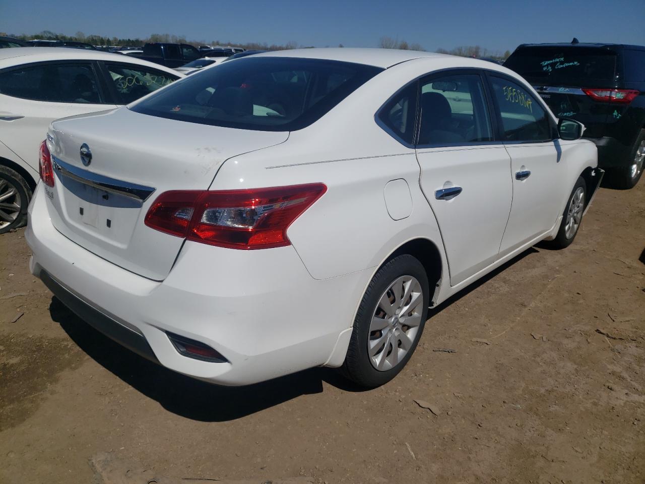 Photo 2 VIN: 3N1AB7AP8KY252075 - NISSAN SENTRA 