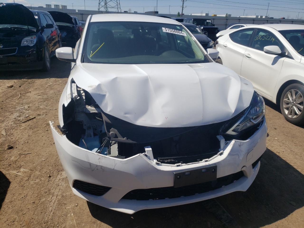 Photo 4 VIN: 3N1AB7AP8KY252075 - NISSAN SENTRA 