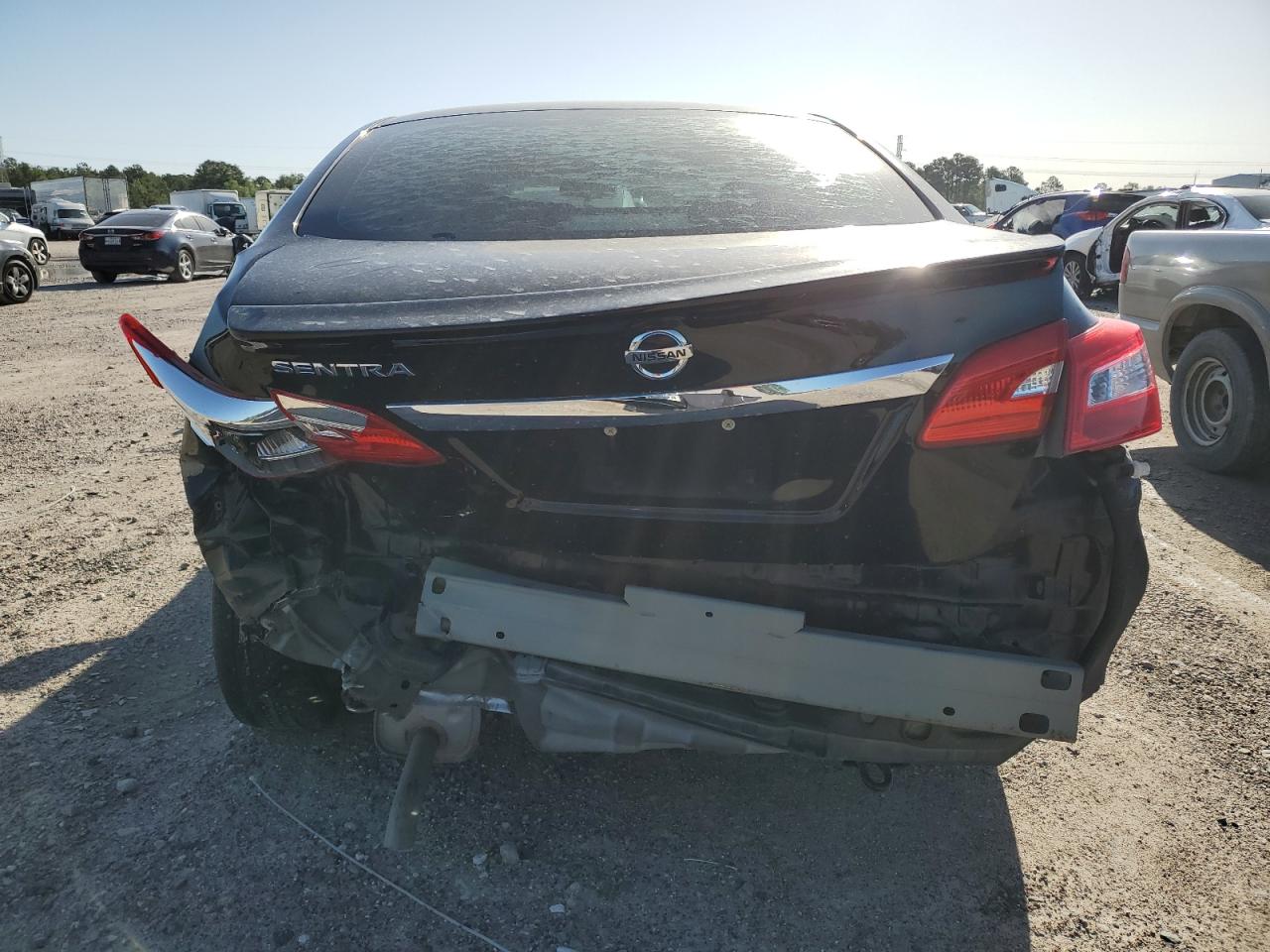 Photo 5 VIN: 3N1AB7AP8KY257454 - NISSAN SENTRA 