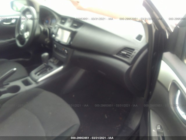 Photo 4 VIN: 3N1AB7AP8KY271810 - NISSAN SENTRA 