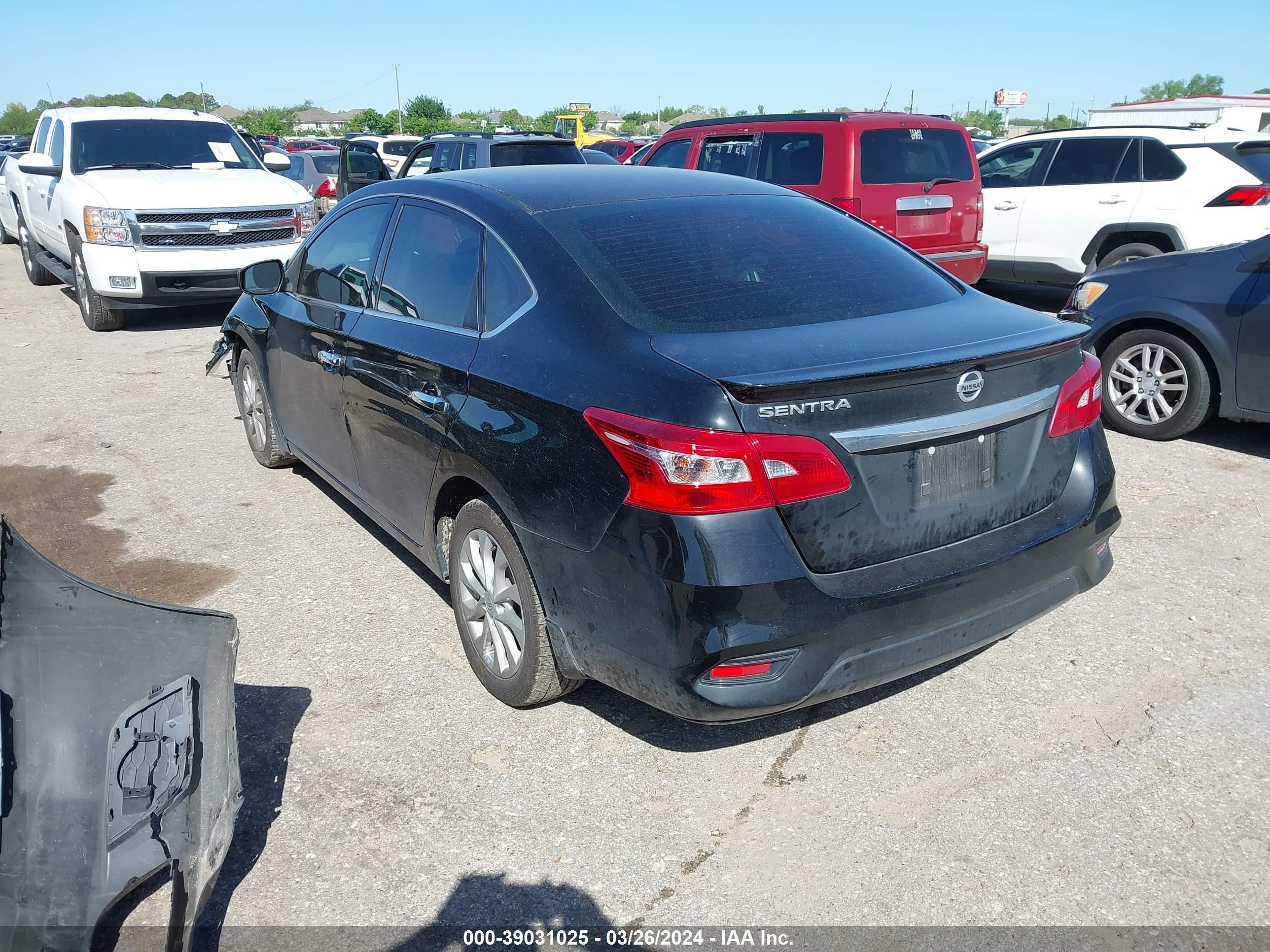 Photo 2 VIN: 3N1AB7AP8KY296495 - NISSAN SENTRA 