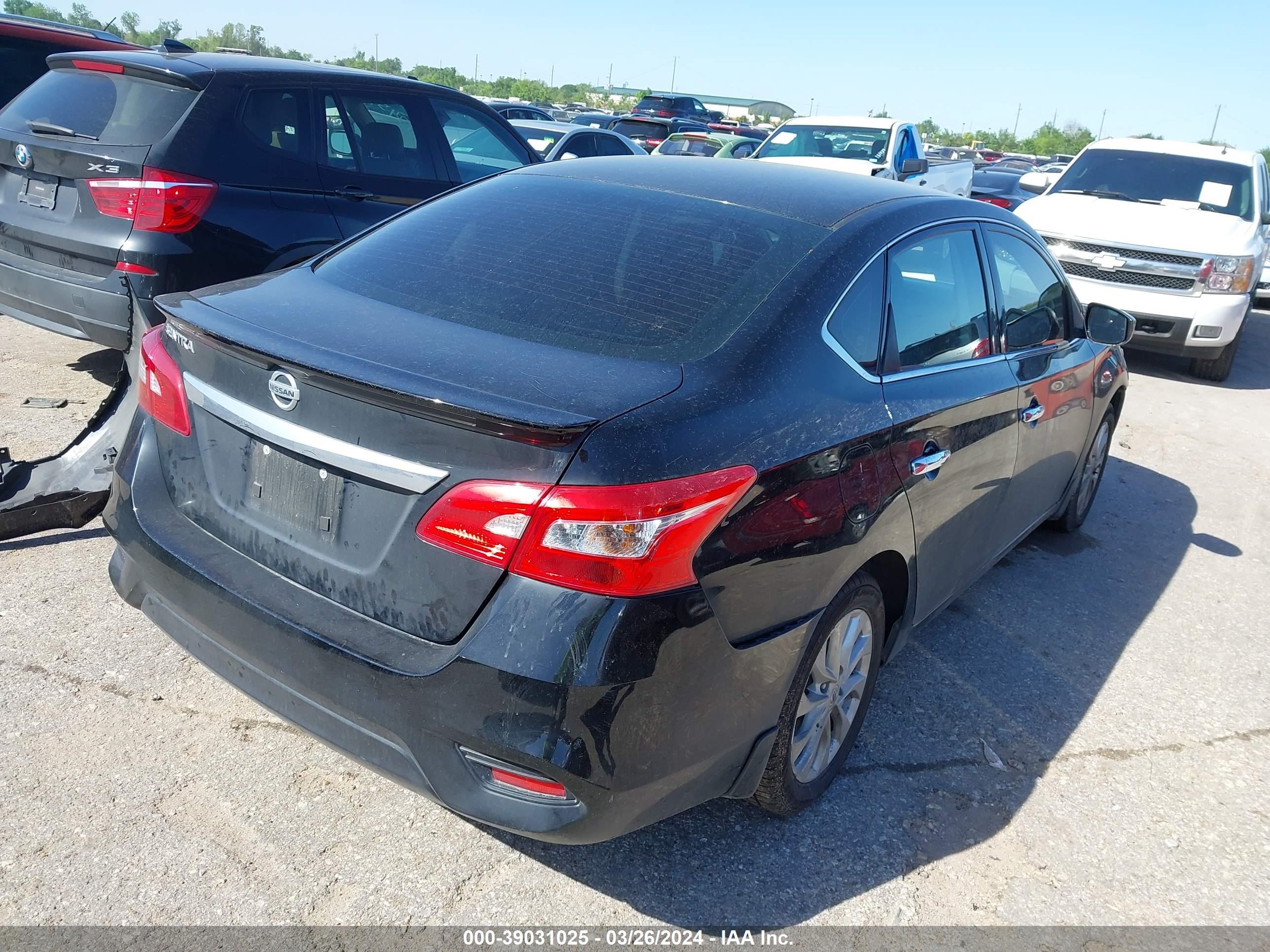 Photo 3 VIN: 3N1AB7AP8KY296495 - NISSAN SENTRA 