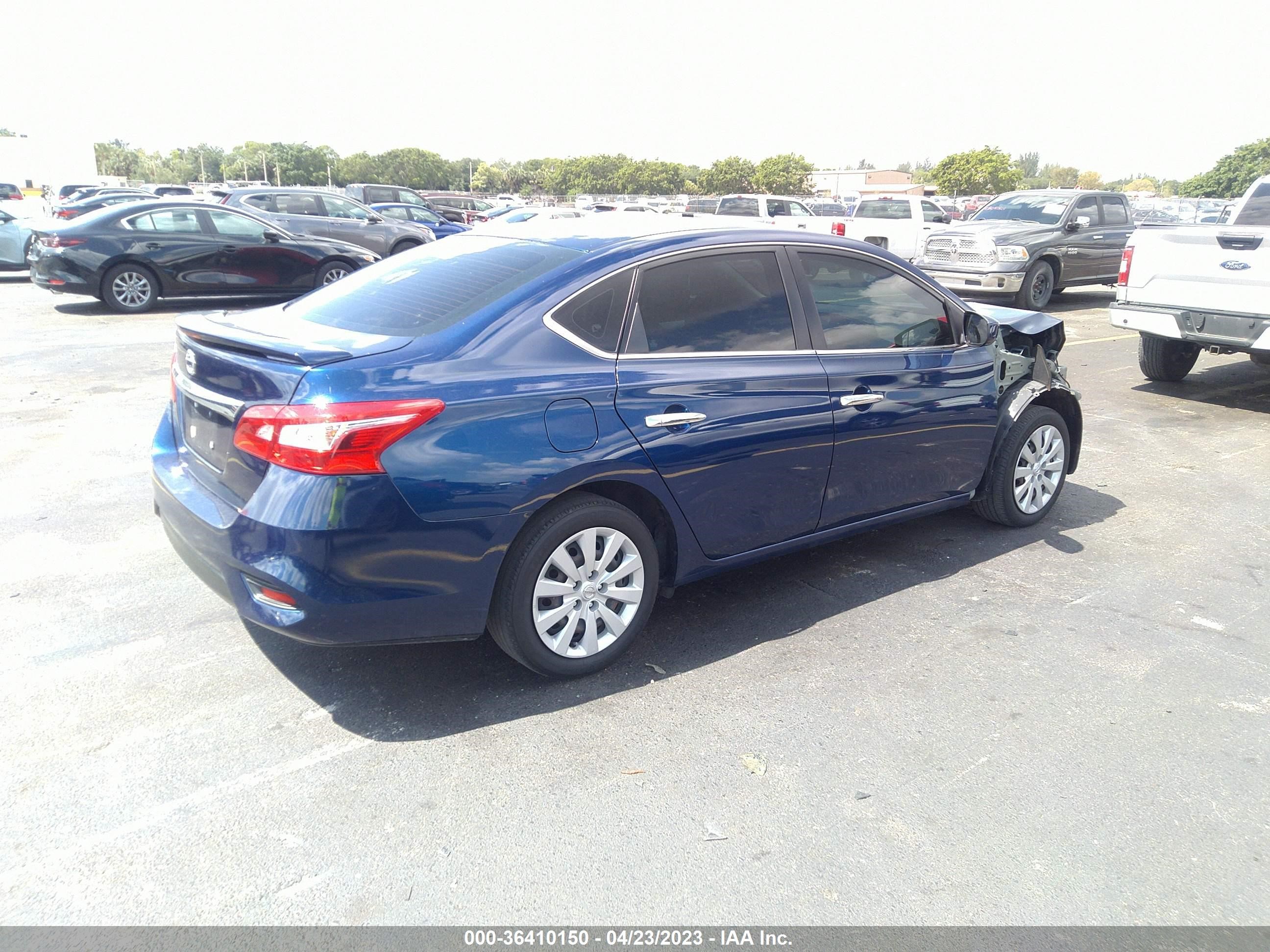 Photo 3 VIN: 3N1AB7AP8KY352452 - NISSAN SENTRA 