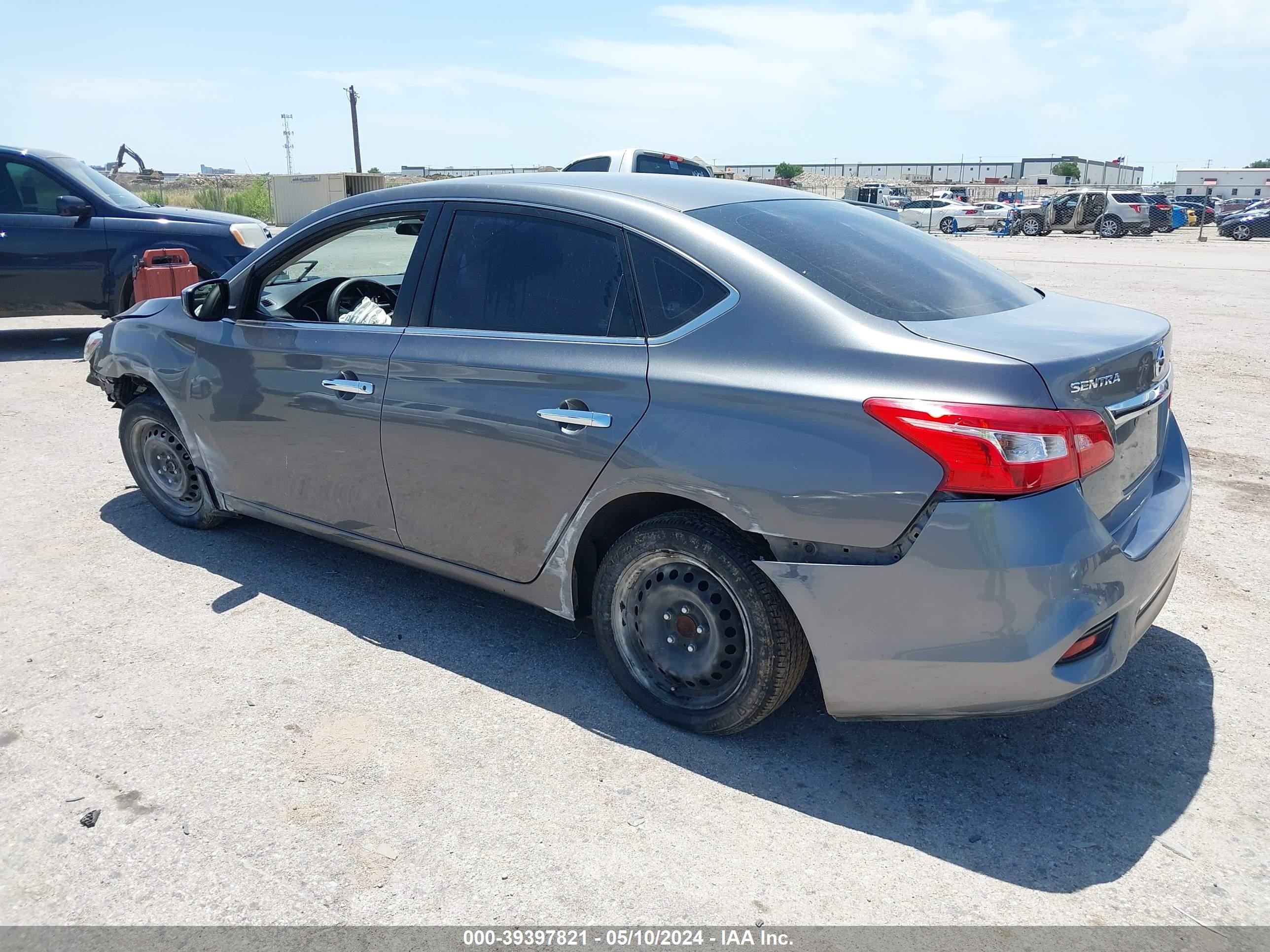 Photo 2 VIN: 3N1AB7AP8KY395334 - NISSAN SENTRA 