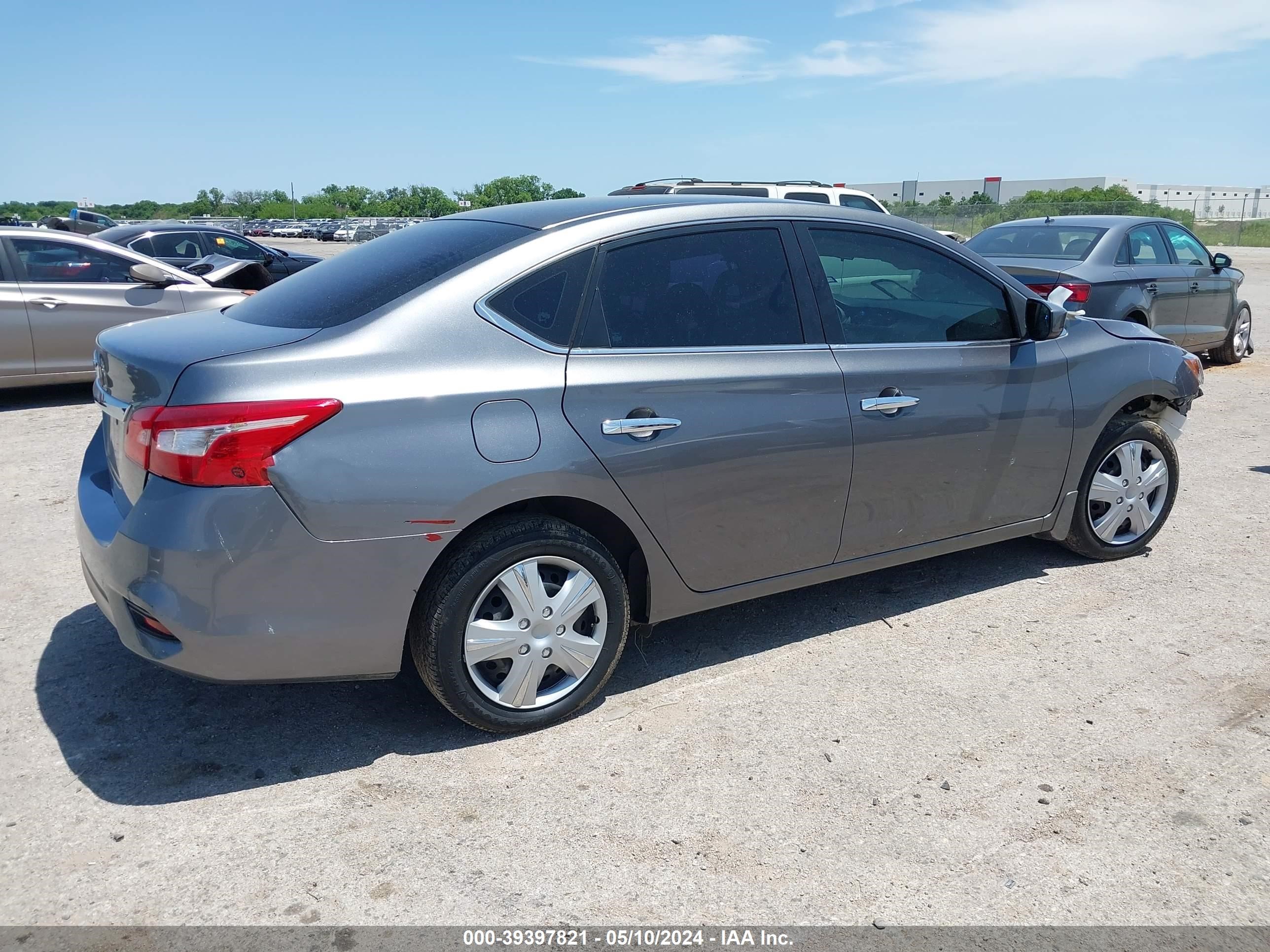 Photo 3 VIN: 3N1AB7AP8KY395334 - NISSAN SENTRA 