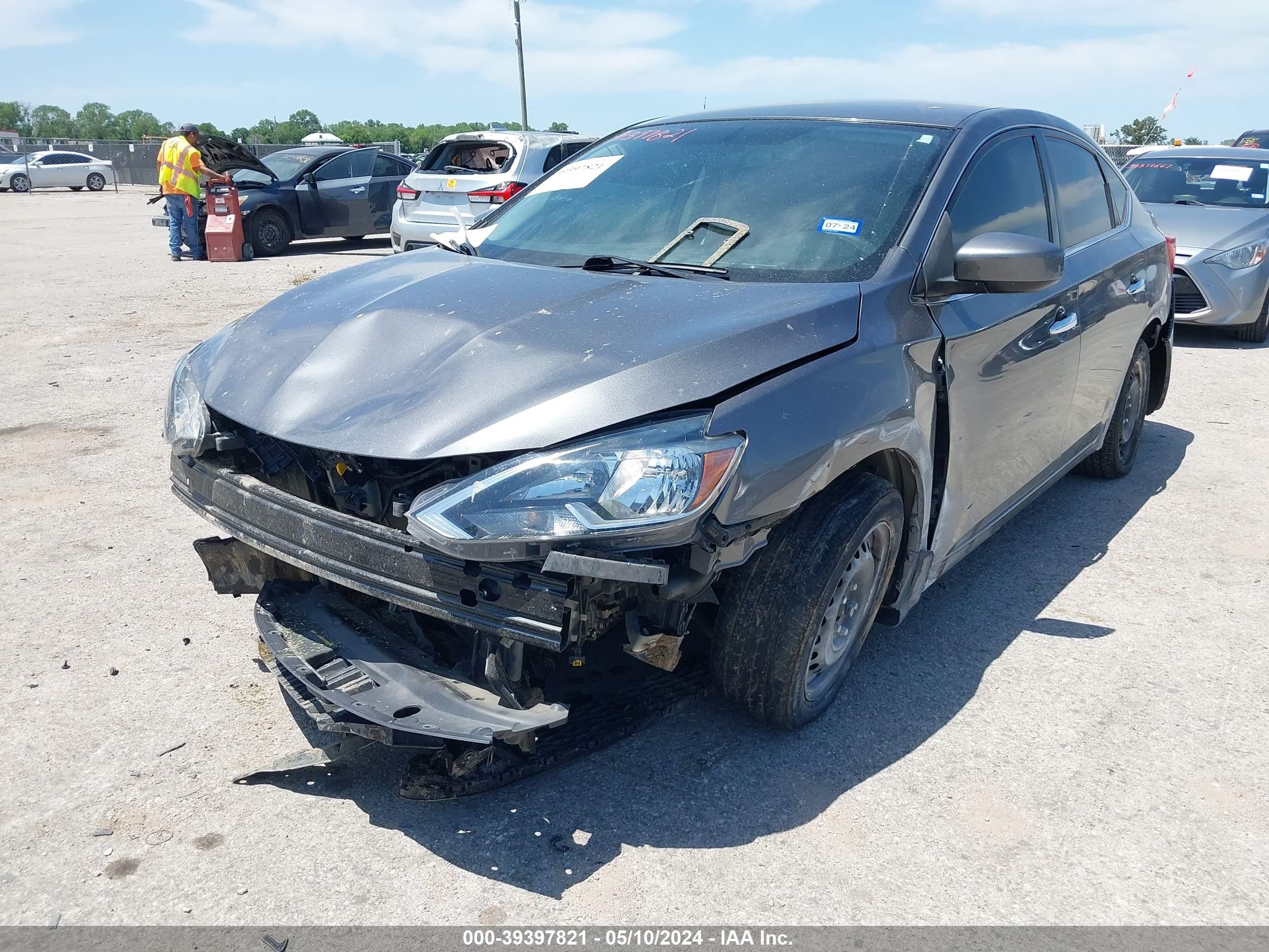 Photo 5 VIN: 3N1AB7AP8KY395334 - NISSAN SENTRA 