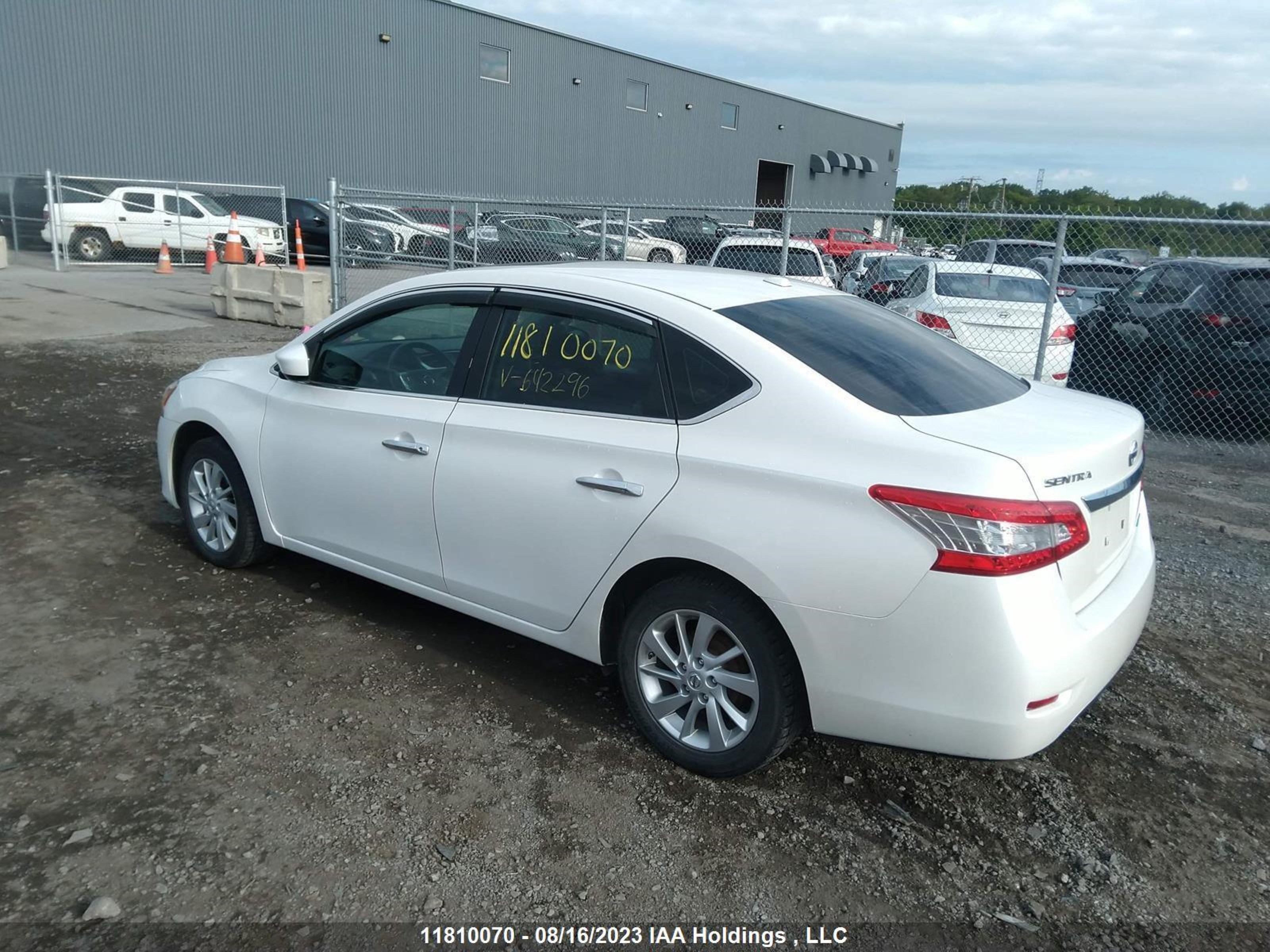 Photo 2 VIN: 3N1AB7AP9FL642296 - NISSAN SENTRA 