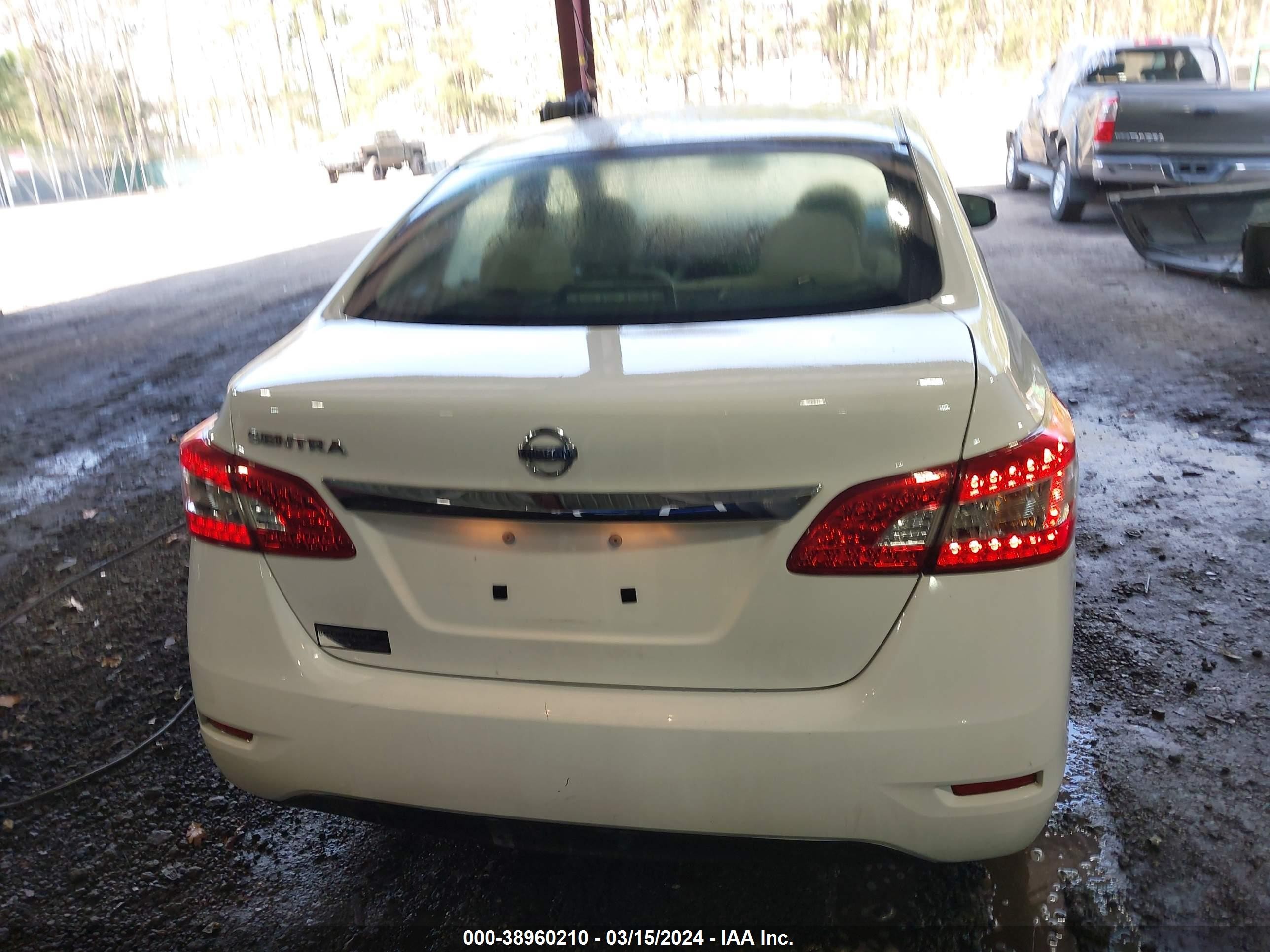 Photo 16 VIN: 3N1AB7AP9FY318820 - NISSAN SENTRA 